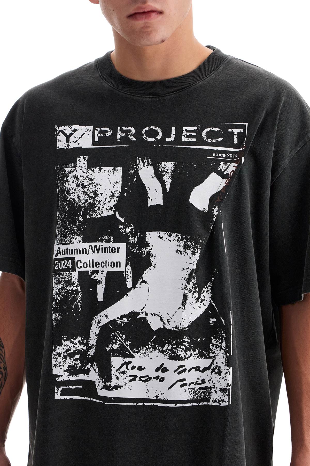 Shop Y/project T-shirt With Printed Pinch In Vintage Black (black)