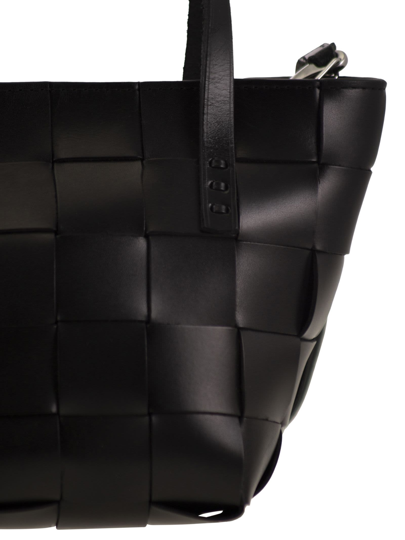 Dragon Diffusion Japan Mini Shoulder Bag In Black Leather In Black