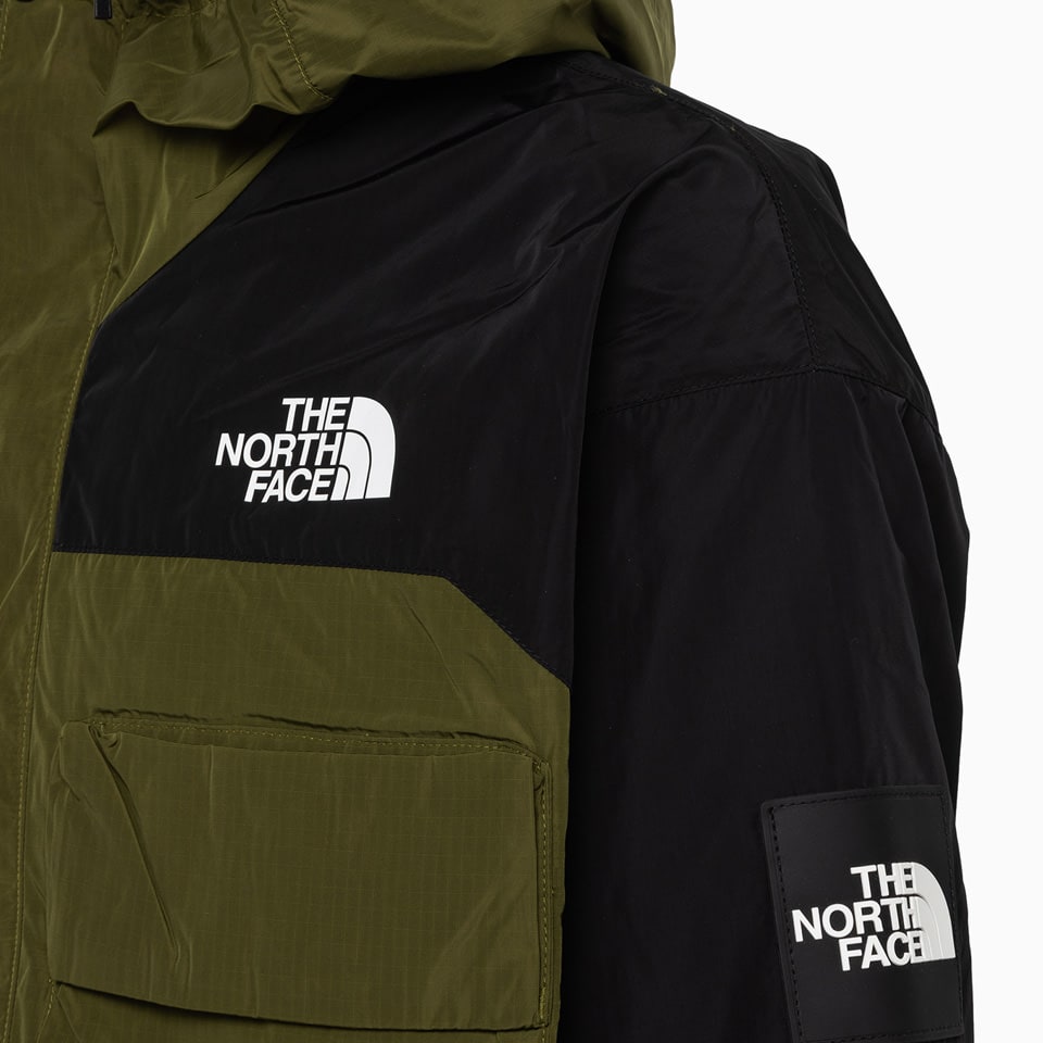 Shop The North Face Tustin Cargo Pkt Jacket In Green