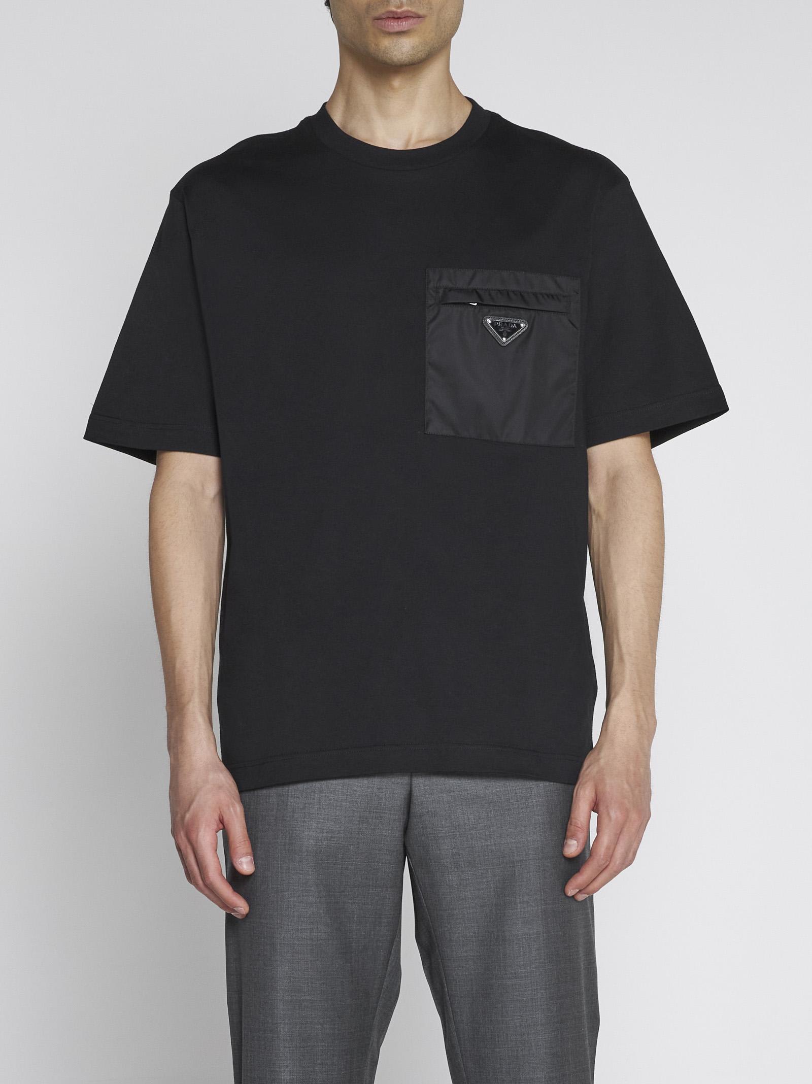 Prada Men's Plain Cotton Badge Pocket T-shirt In Black