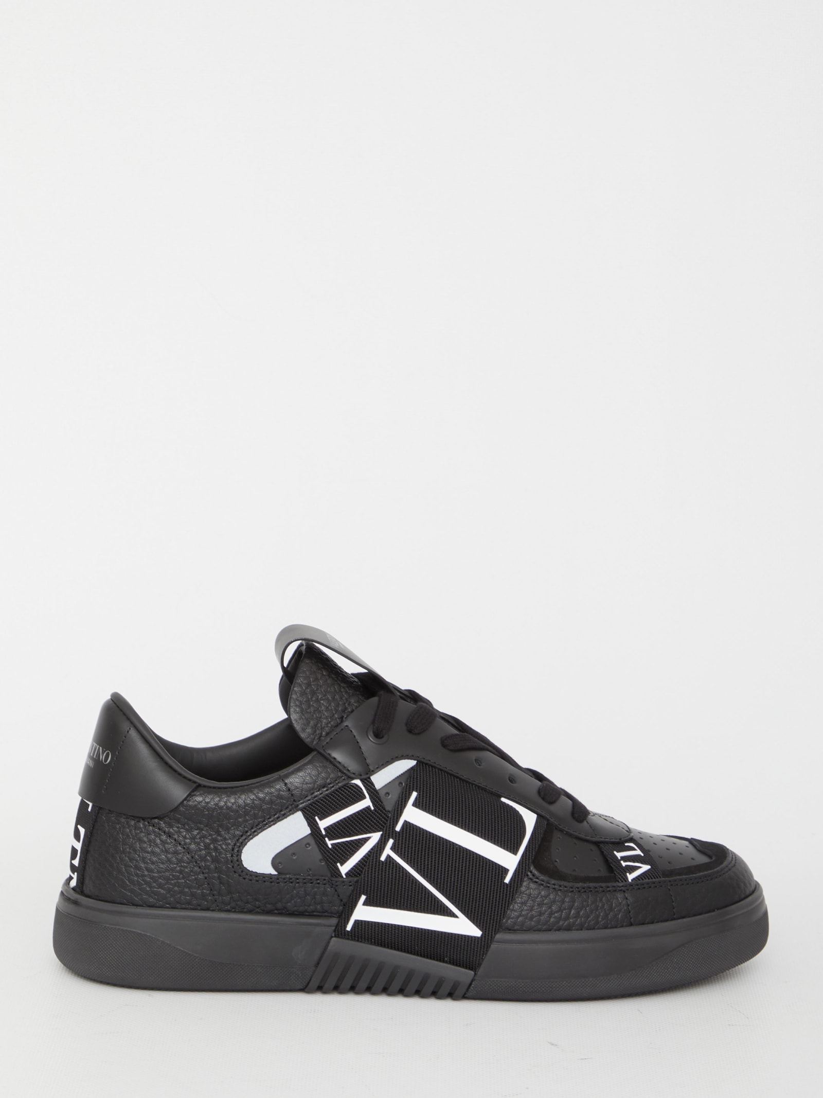 Valentino Garavani Vl7n Sneakers In Black ModeSens