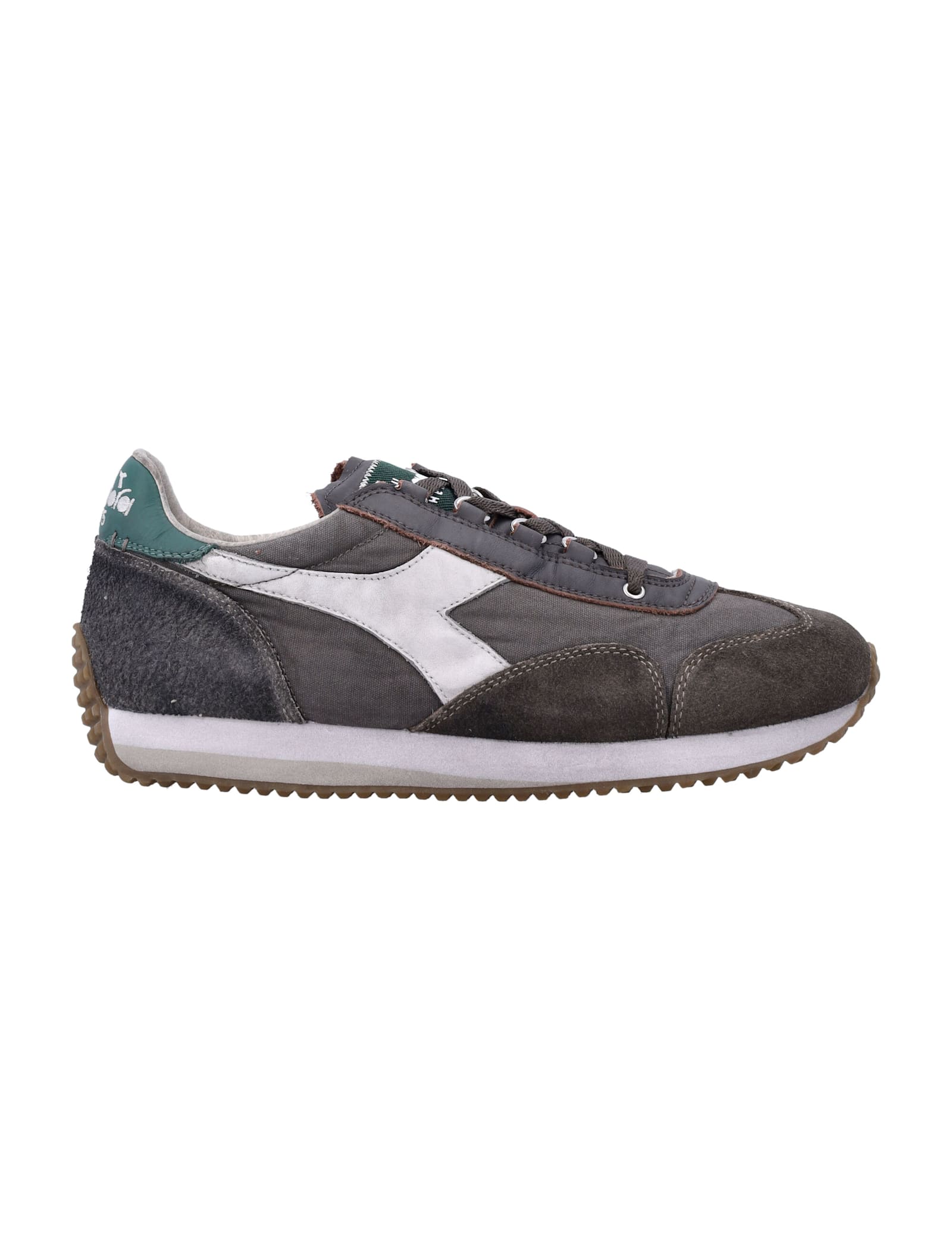 Diadora Heritage Equipe Dirty Stone Wash Evo Sneakers In Nude