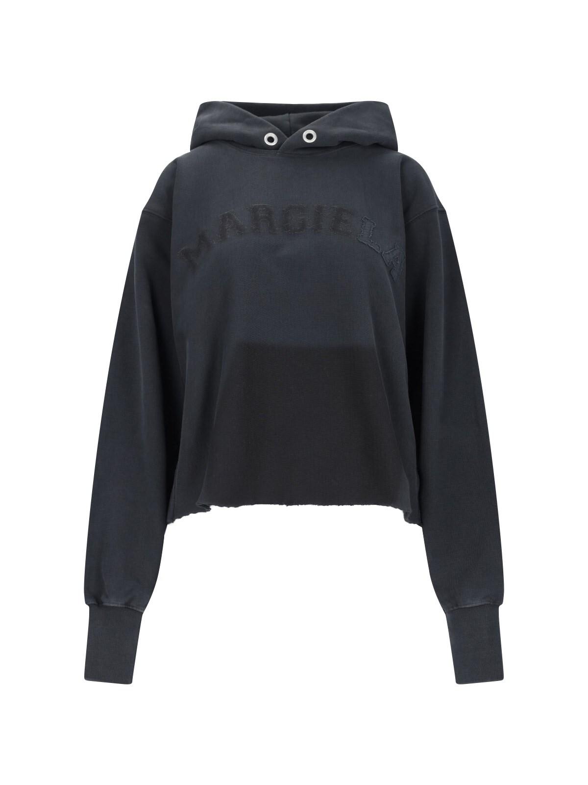 Maison Margiela Hoodie In Black