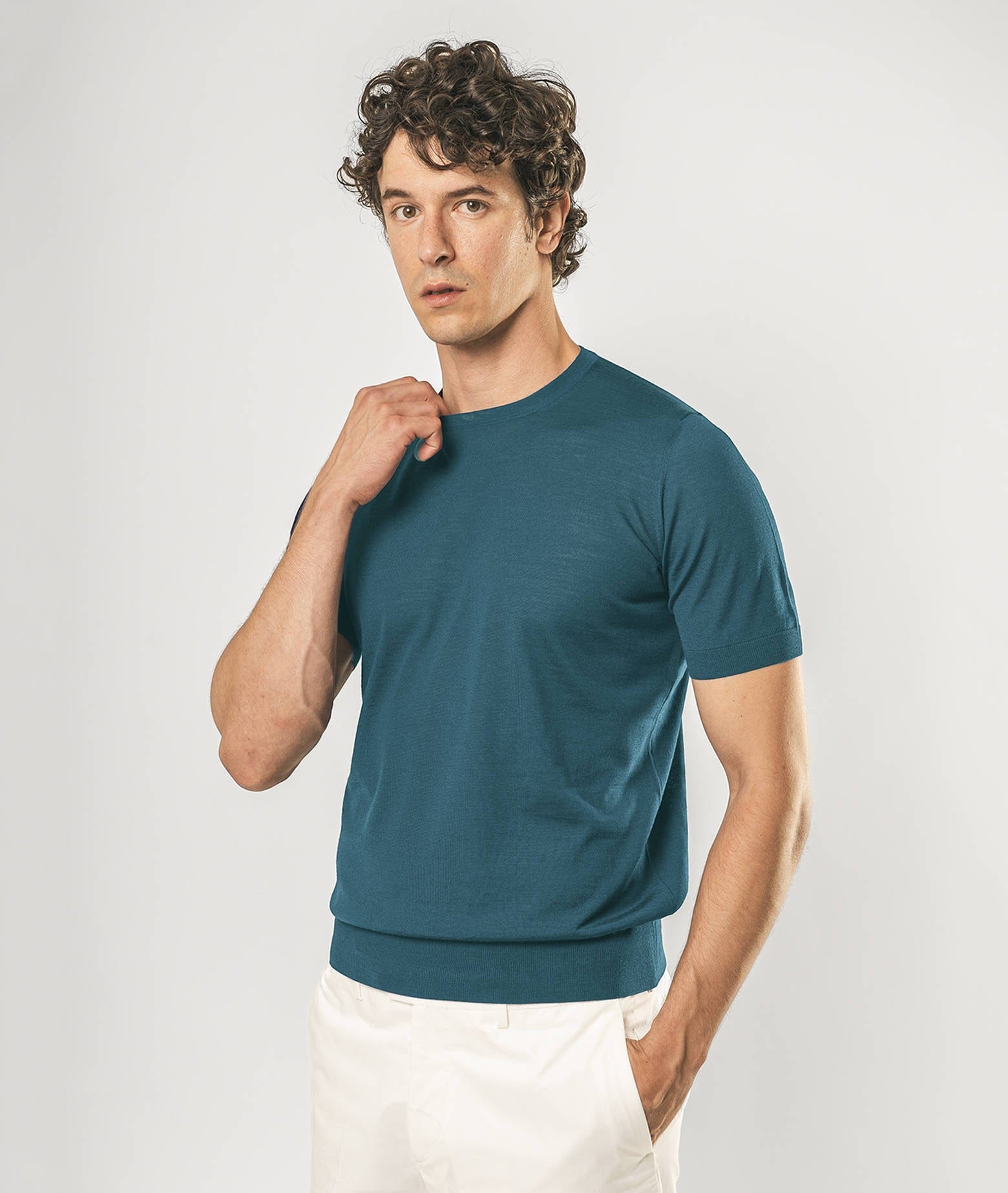 Shop Larusmiani Crewneck Roquebrune T-shirt In Green