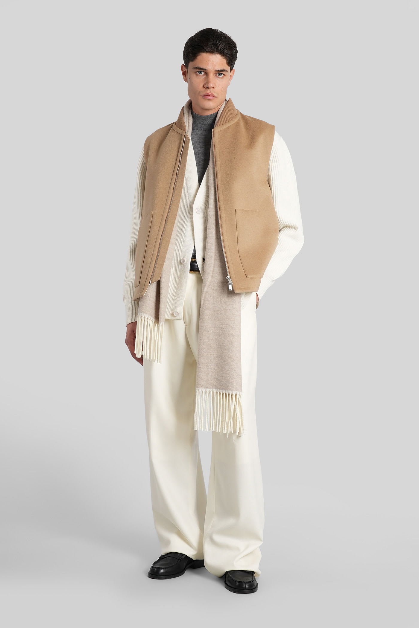 Lardini Cardigan In Beige Wool In White