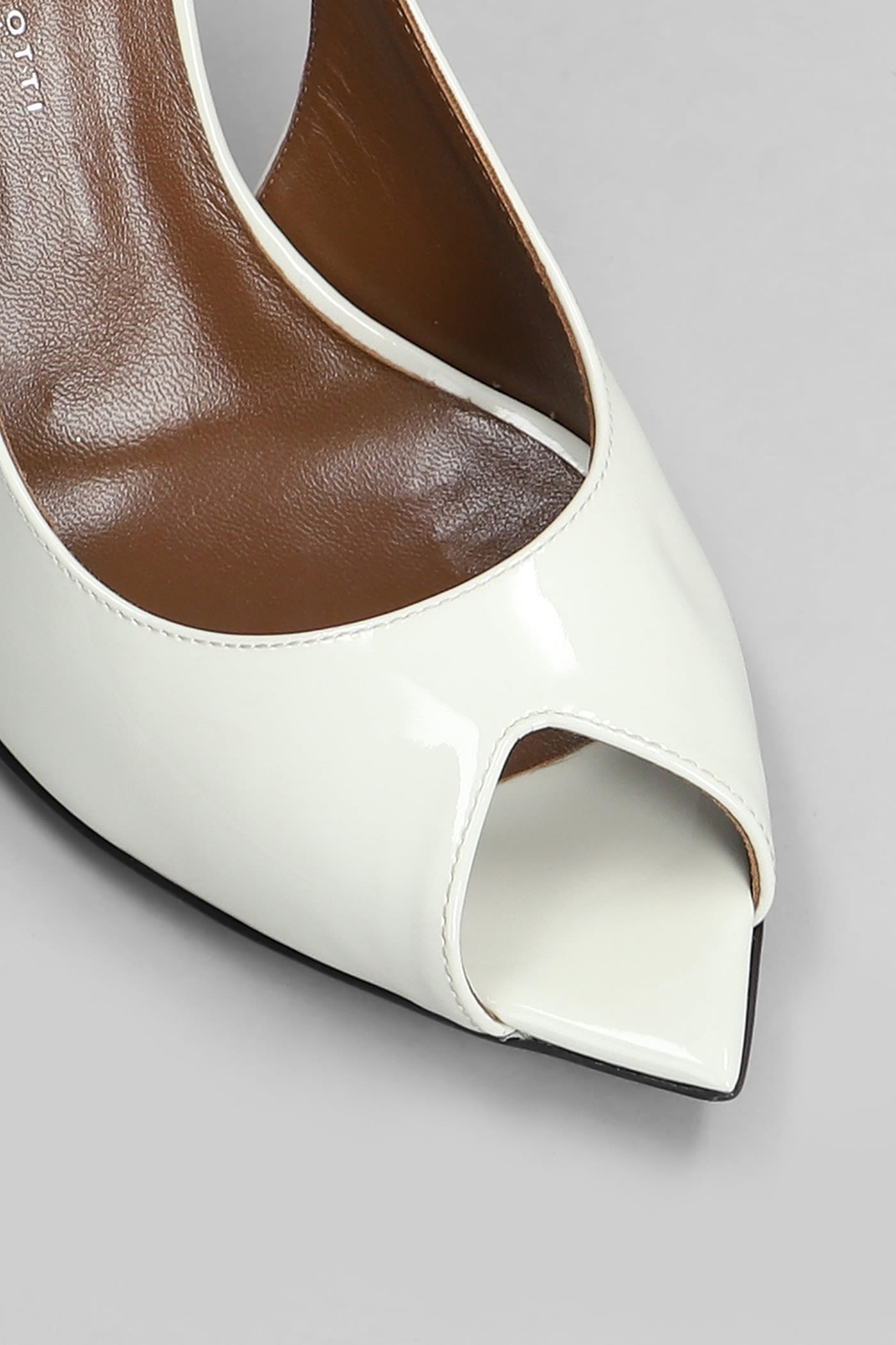Giuseppe Zanotti Intriigo Open Toe 90 In White
