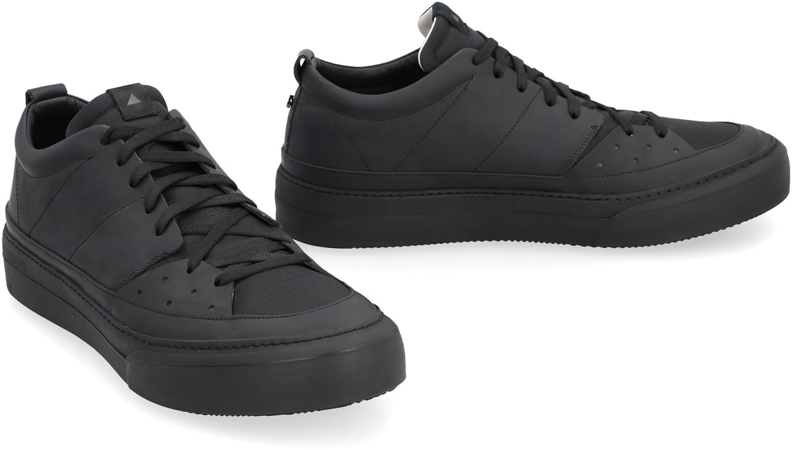 Volta Judoka Low-top Sneakers In Black