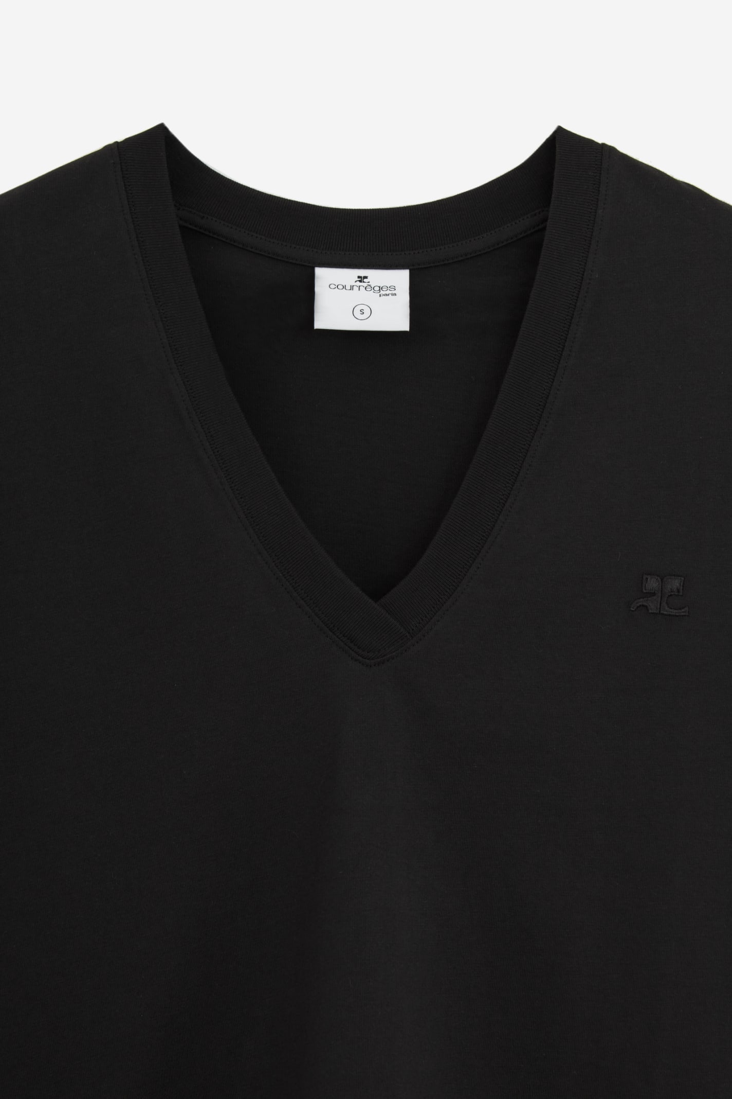 Shop Courrèges Cropped V Neck T-shirt In Black