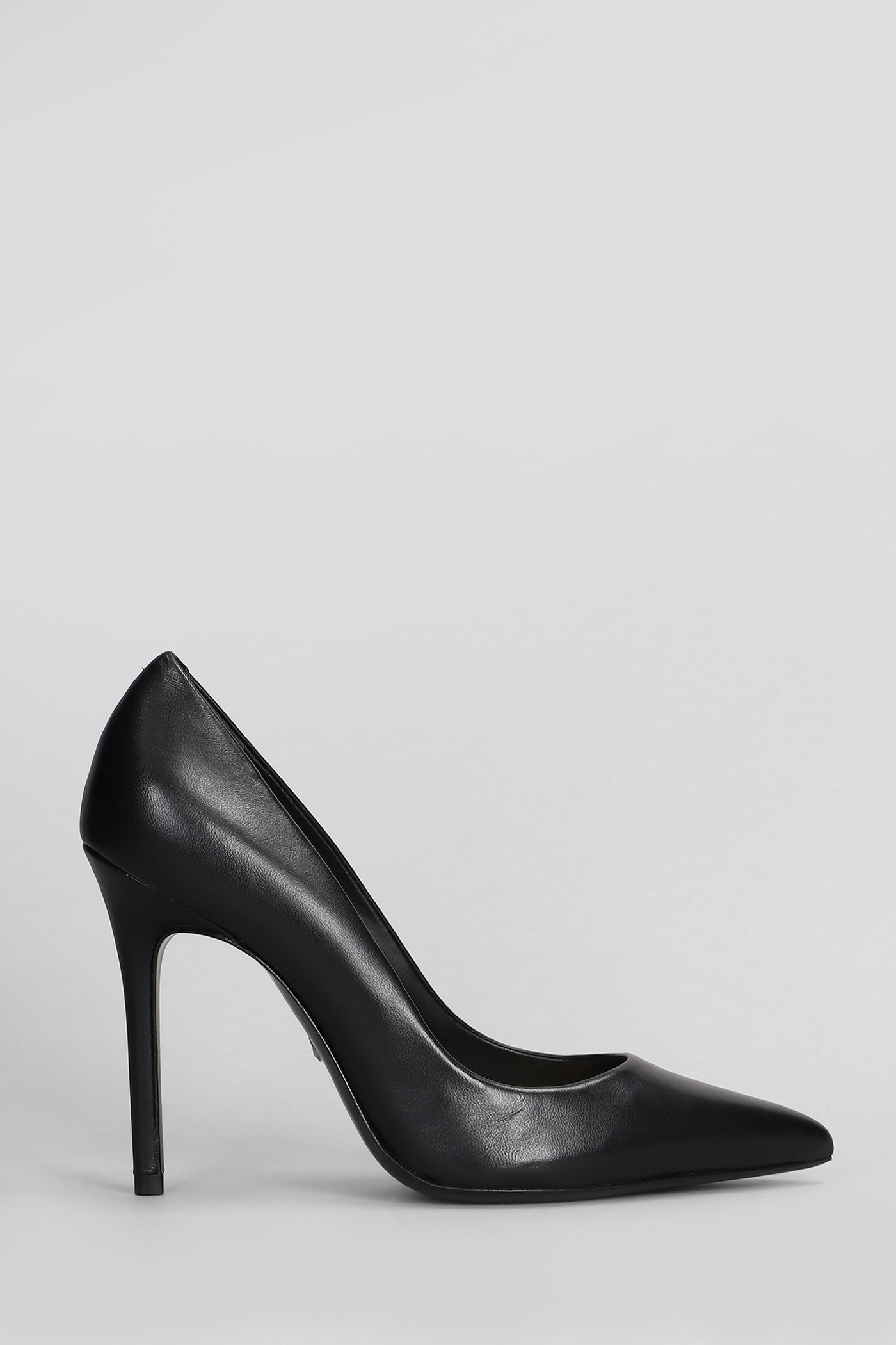 Caiolea Pumps In Black Leather