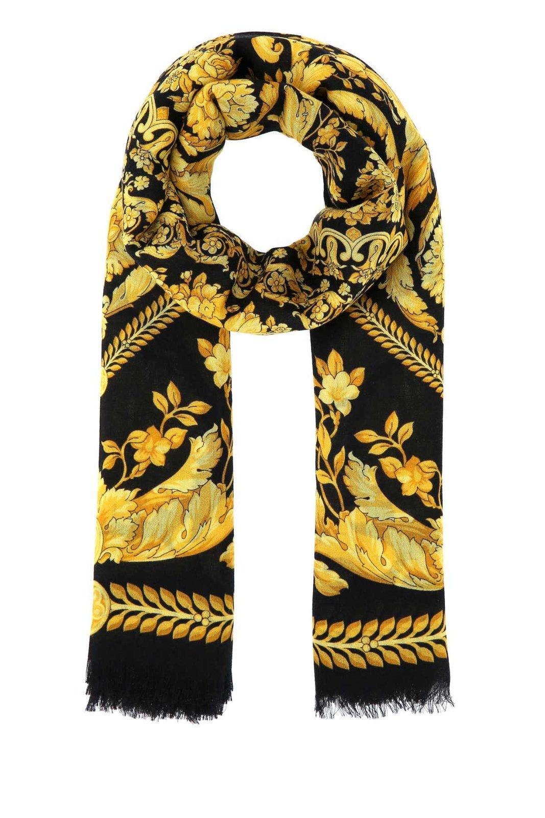 Baroque Pattern Knitted Scarf