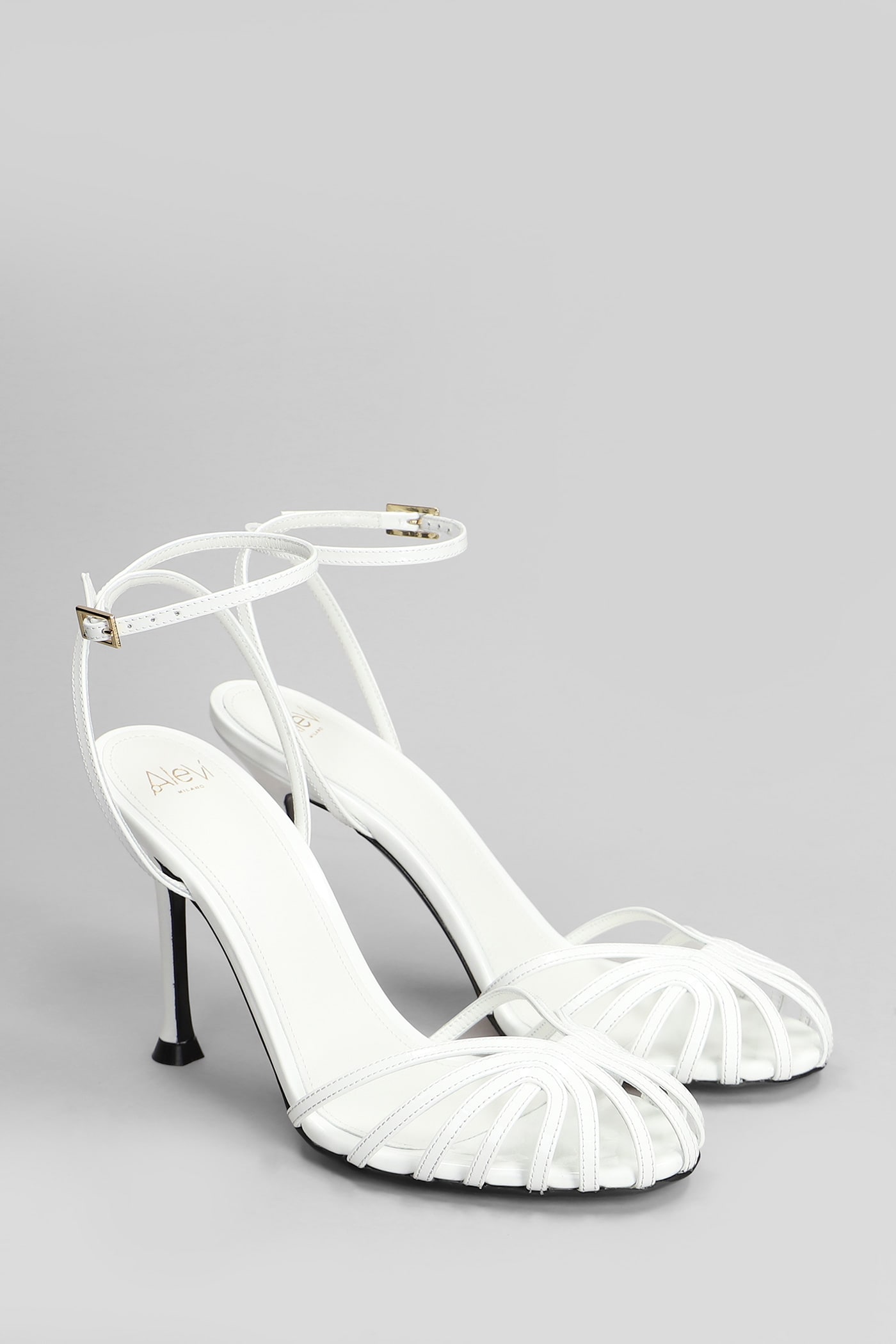 Alevì Ally 95 Sandals In White Patent Leather In White