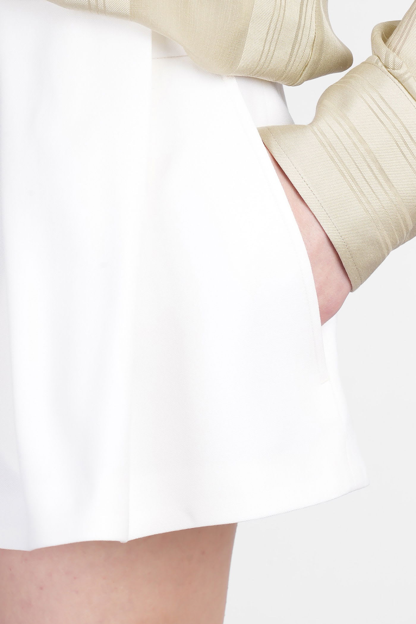 Stella Mccartney Canvas Tailoring Balloon Short In White