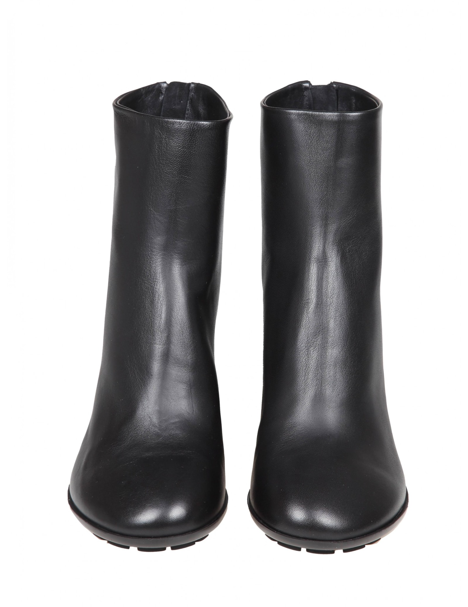 Shop Agl Attilio Giusti Leombruni Curvy Ankle Boots In Black Color Leather