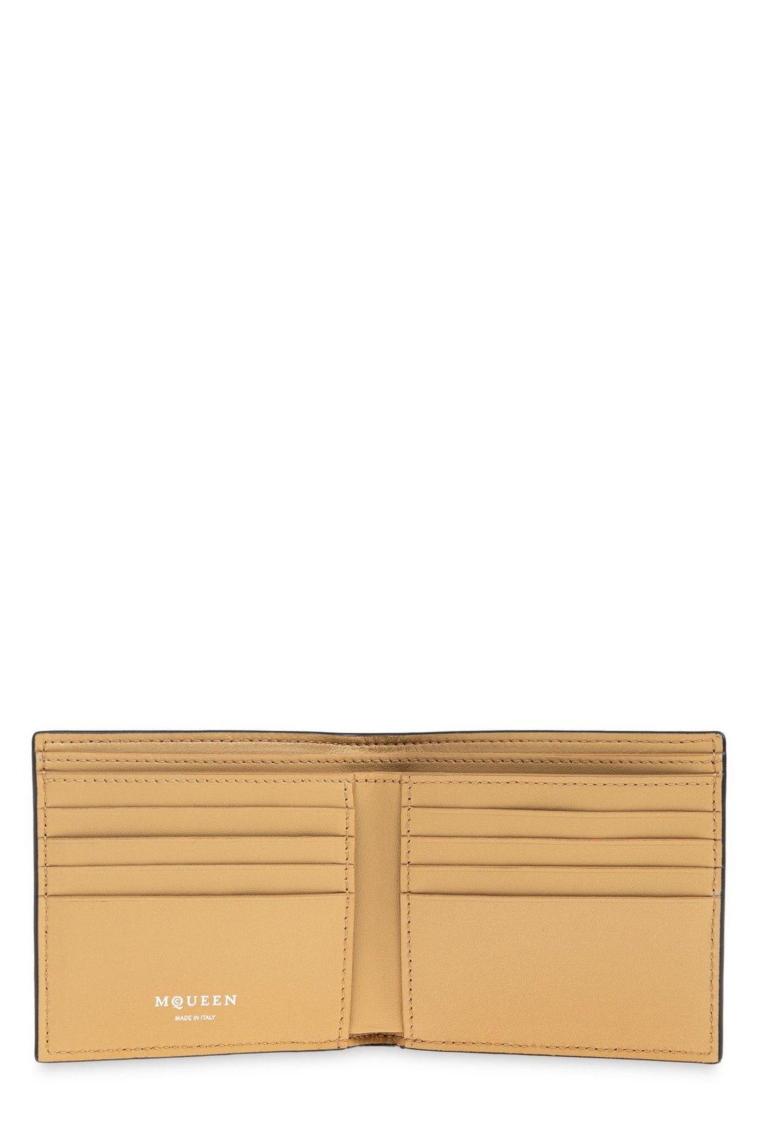 Alexander Mcqueen Crackled Logo Lettering Bi-fold Wallet In Nero E Beige
