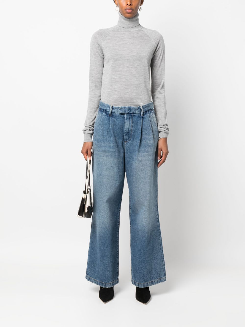 Armarium Wool And Cashmere Blend High Neck Sweater In Gray