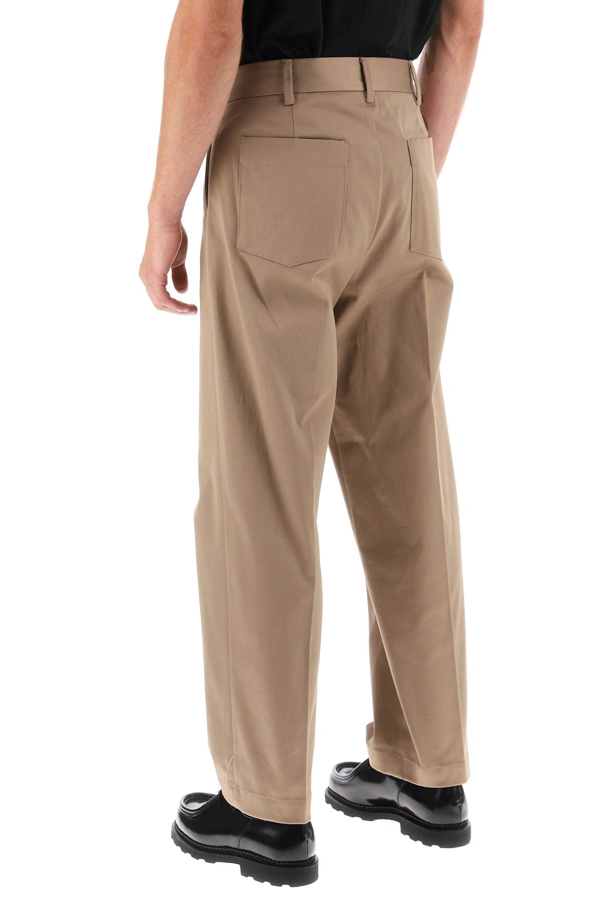Shop Closed Blomberg Loose Pants With Tapered Leg In Brown Sugar (brown)