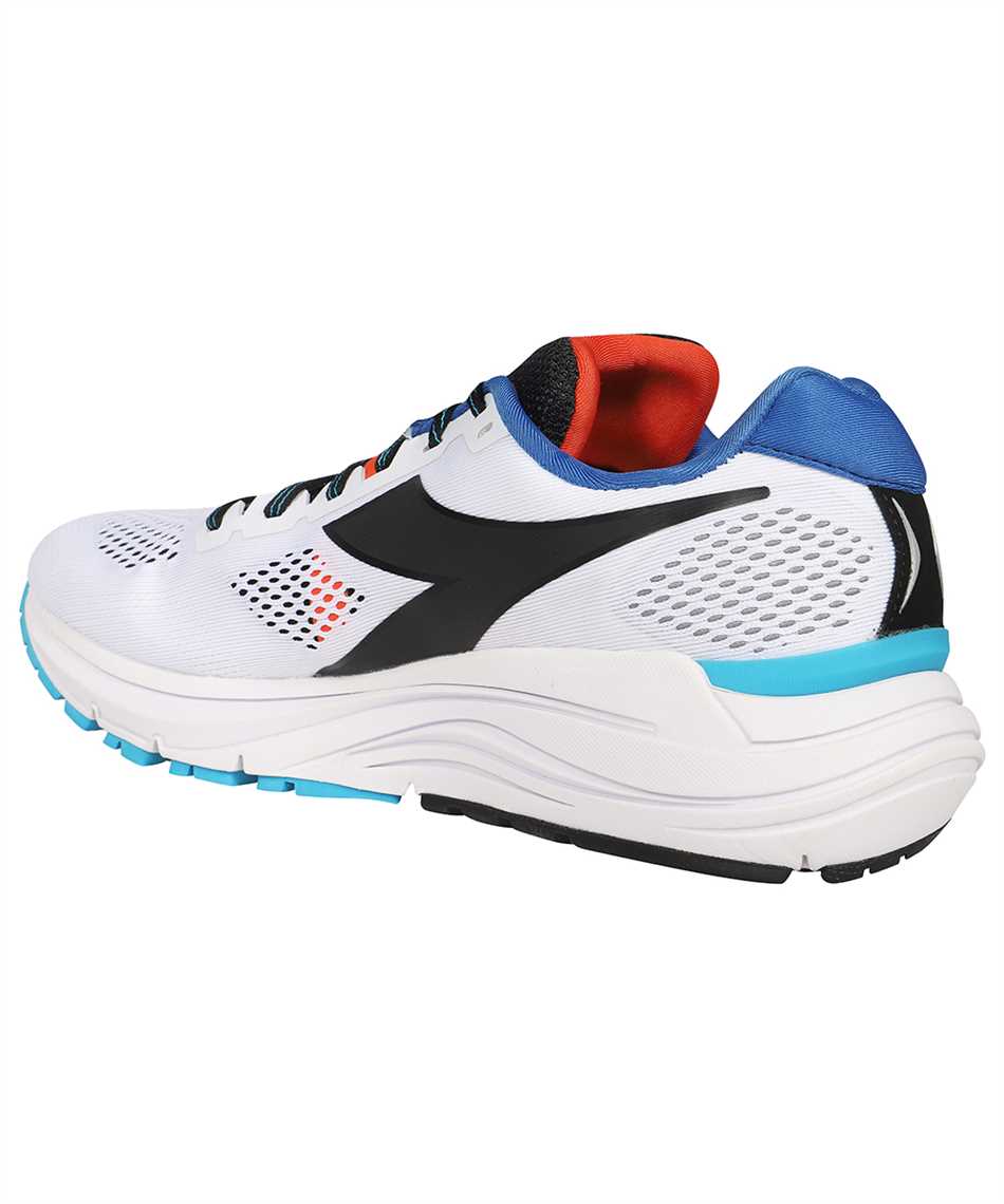Diadora Mythos Blushield 7 Vortice Sneakers In White