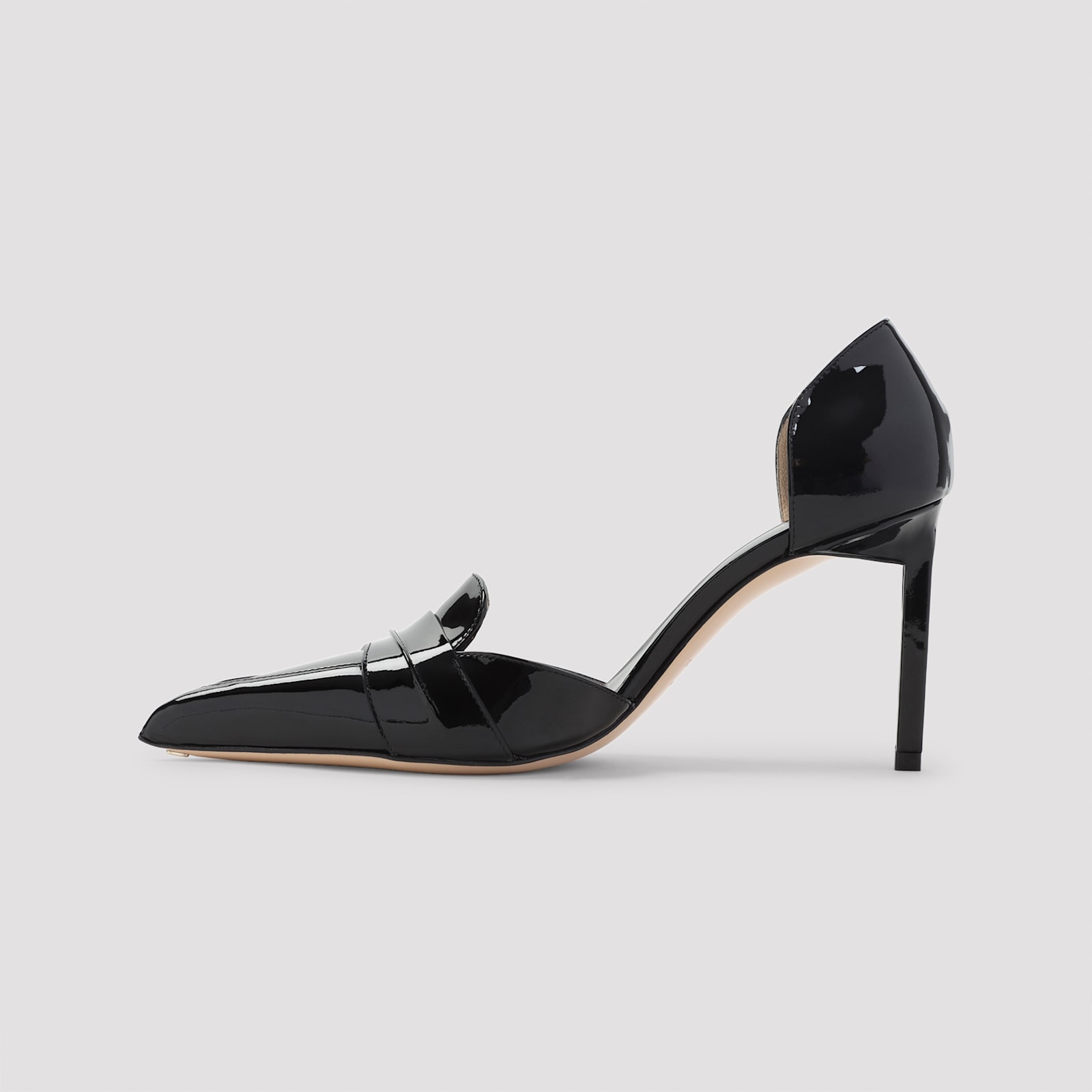 Tom Ford Stylish Pointed Toe Patent Finish Pumps In Black