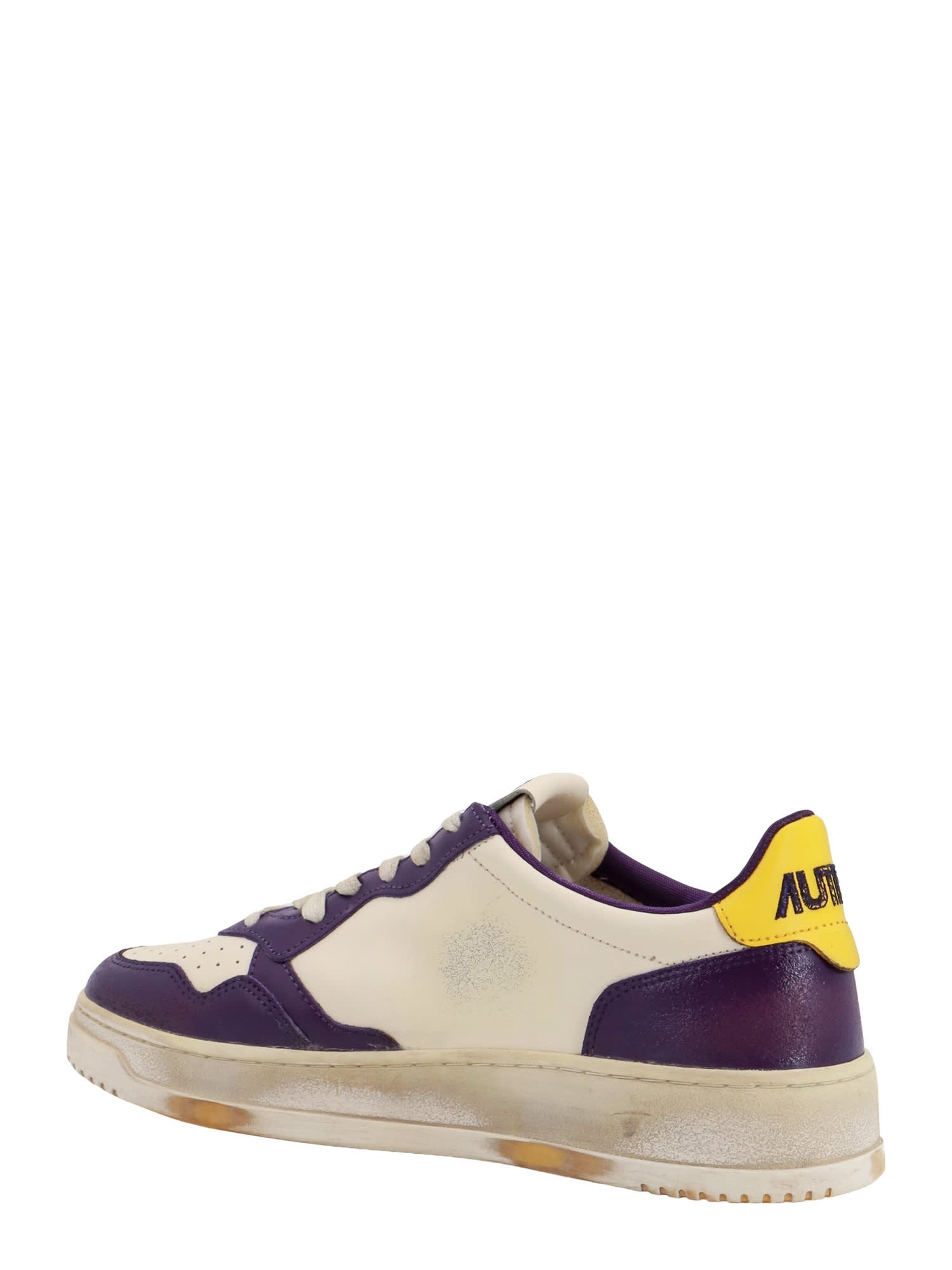 Shop Autry Sneakers In Ivory