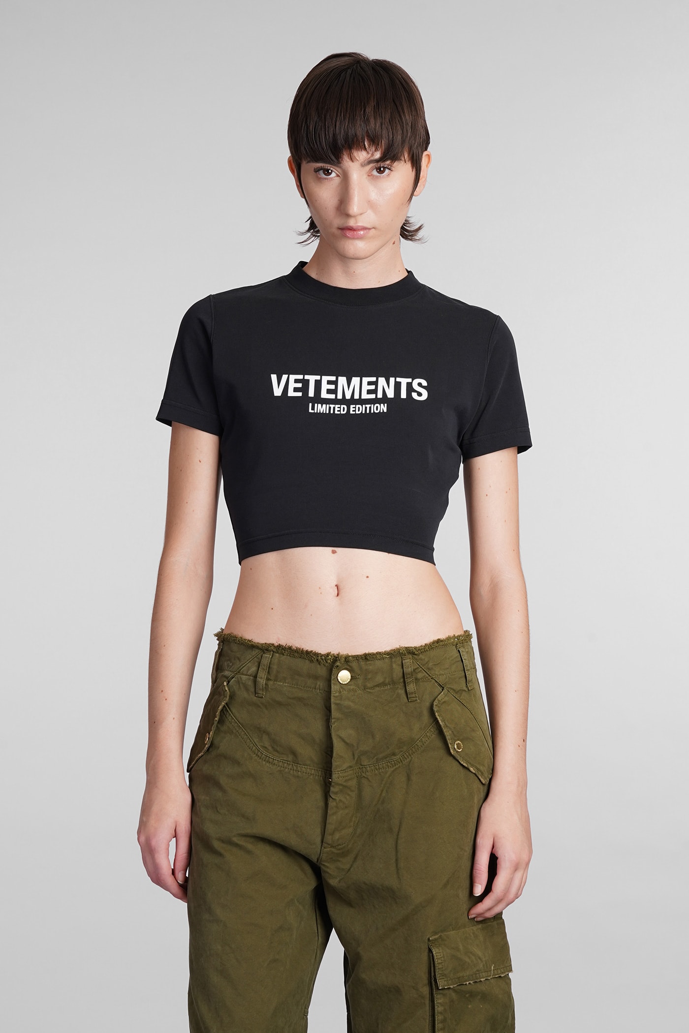 VETEMENTS T-shirt In Black Cotton