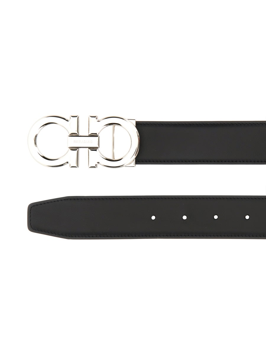 Shop Ferragamo Leather Belt In Black