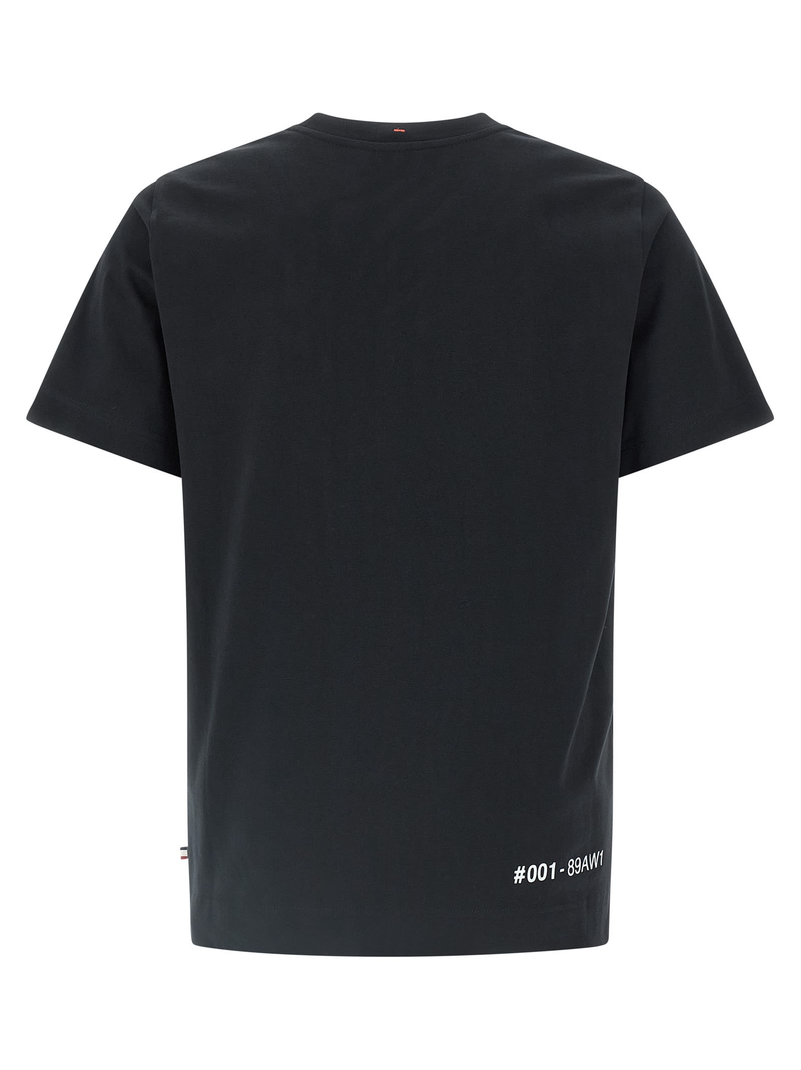 Moncler Crew Neck Short Sleeve Straight Hem T-shirt In Black