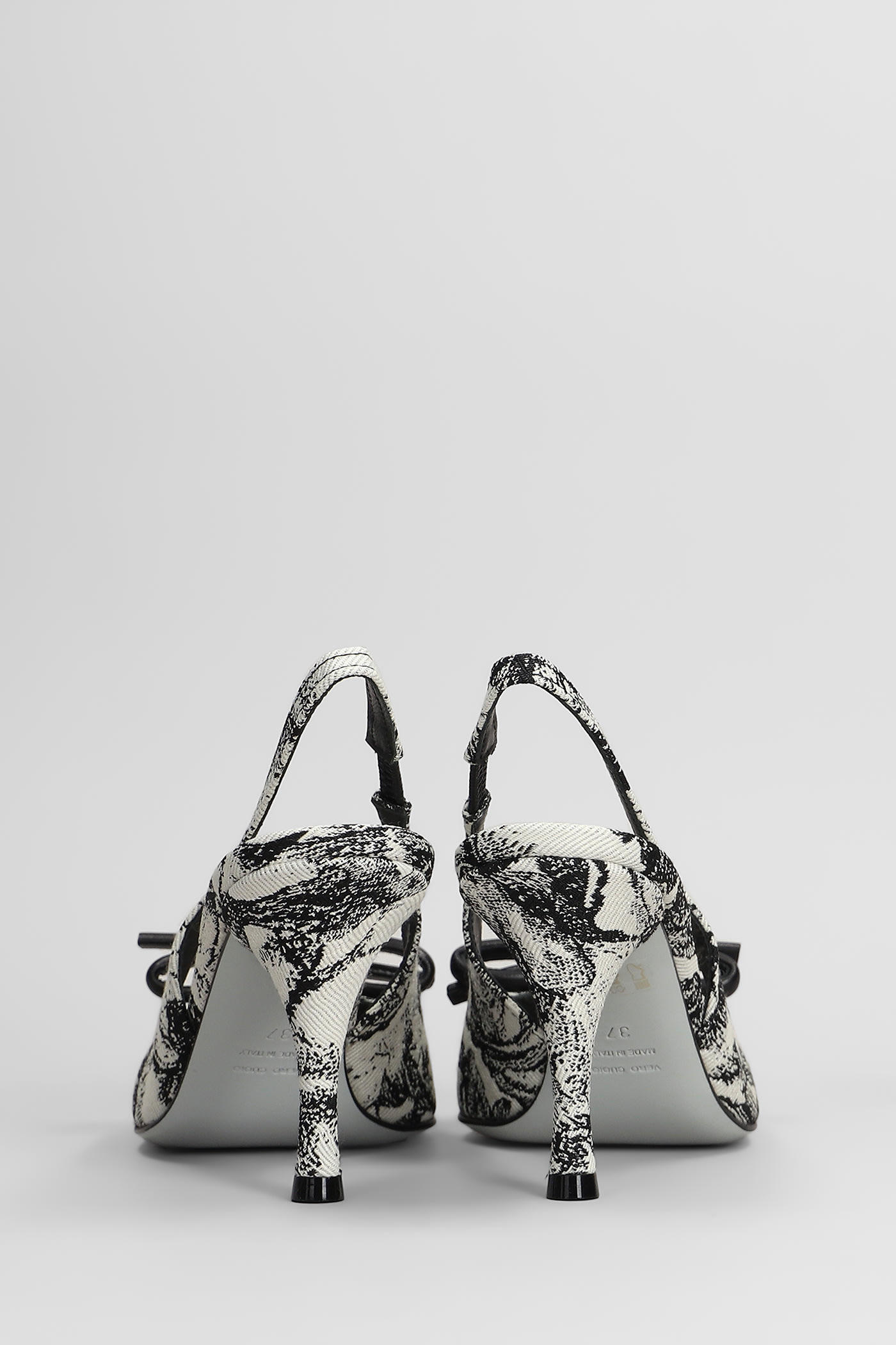 ROBERTO FESTA MARIGOLD PUMPS IN WHITE FABRIC 