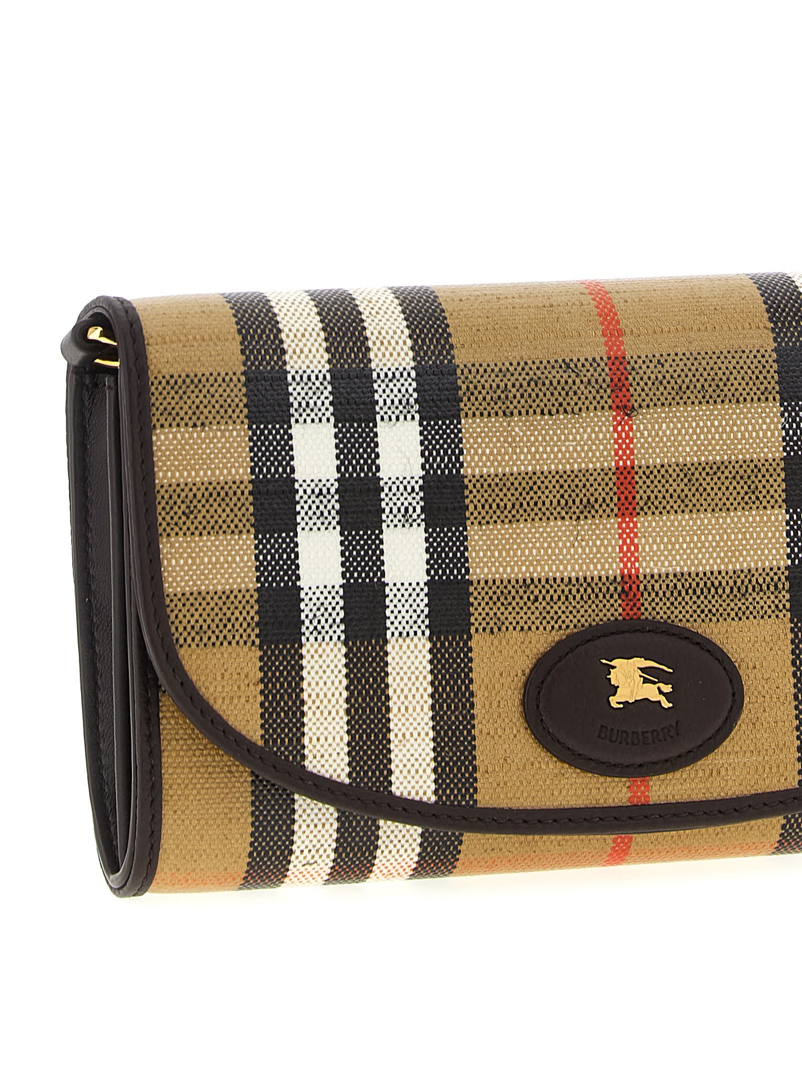 Burberry Highlands Wallet On Chain In Brown