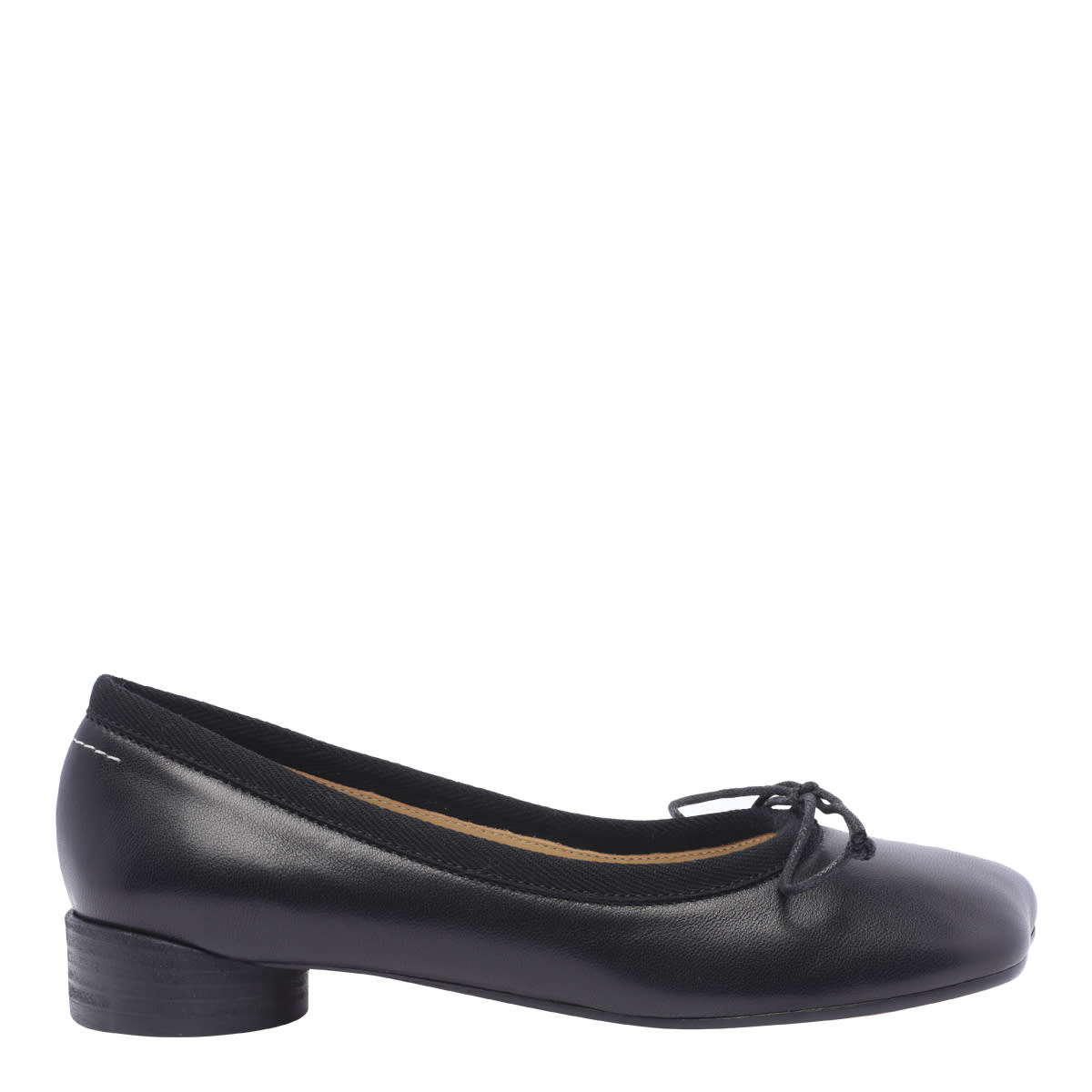 Bow Detailed Ballet Flats