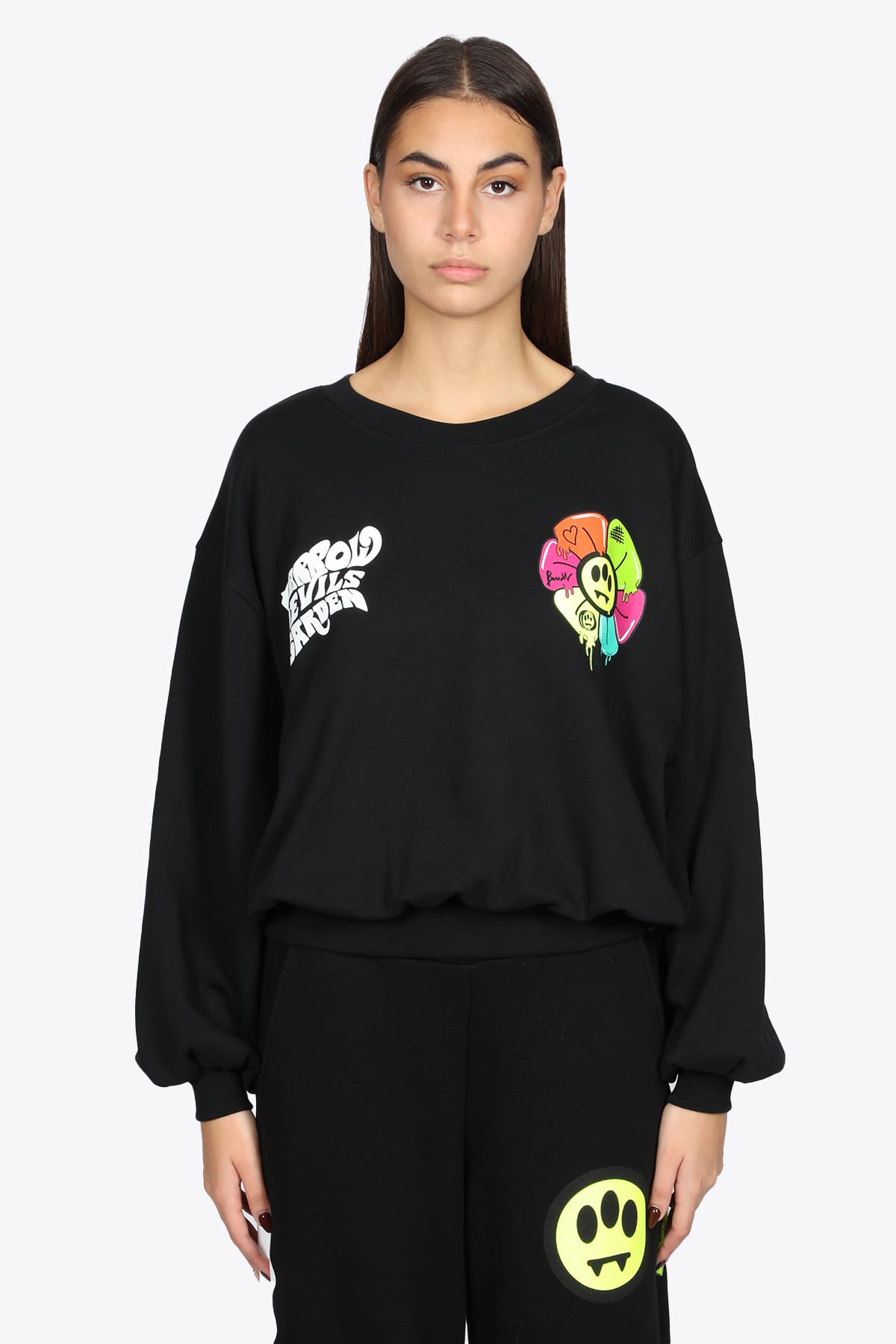 Barrow Sweatshirt Black cotton cropped sweatshirt with flower print
