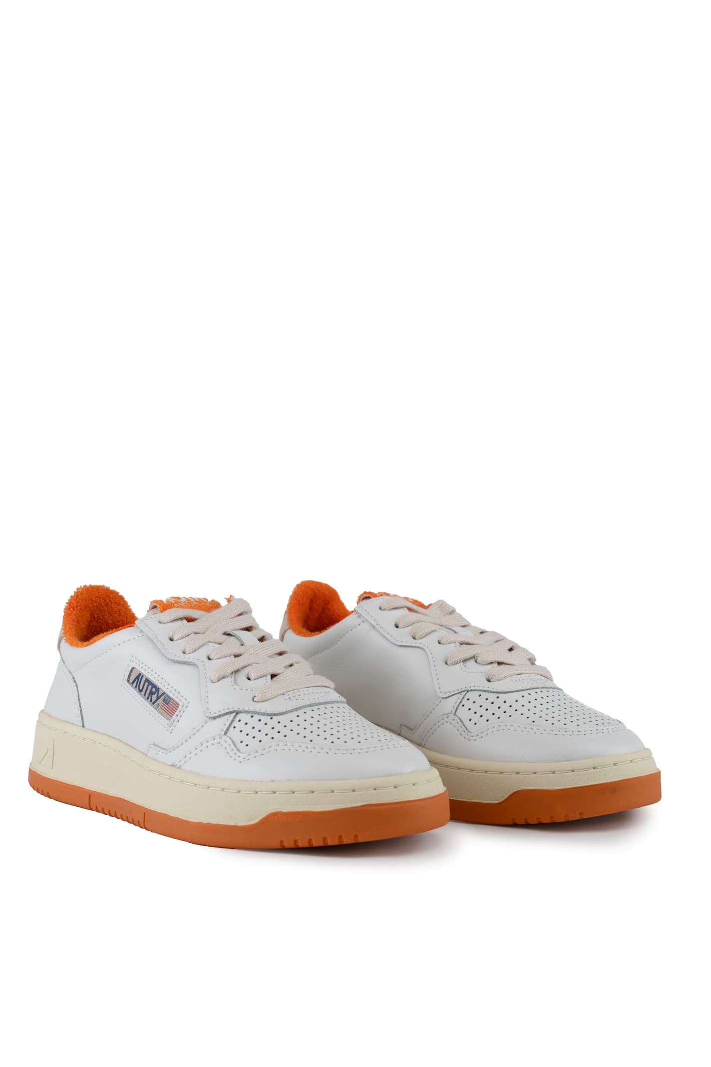 Autry Medalist Low Sneakers In Leather