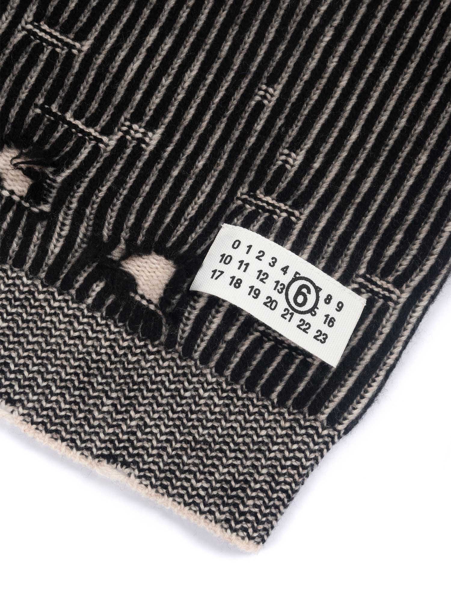 Mm6 Maison Margiela Jersey With Logo In Black