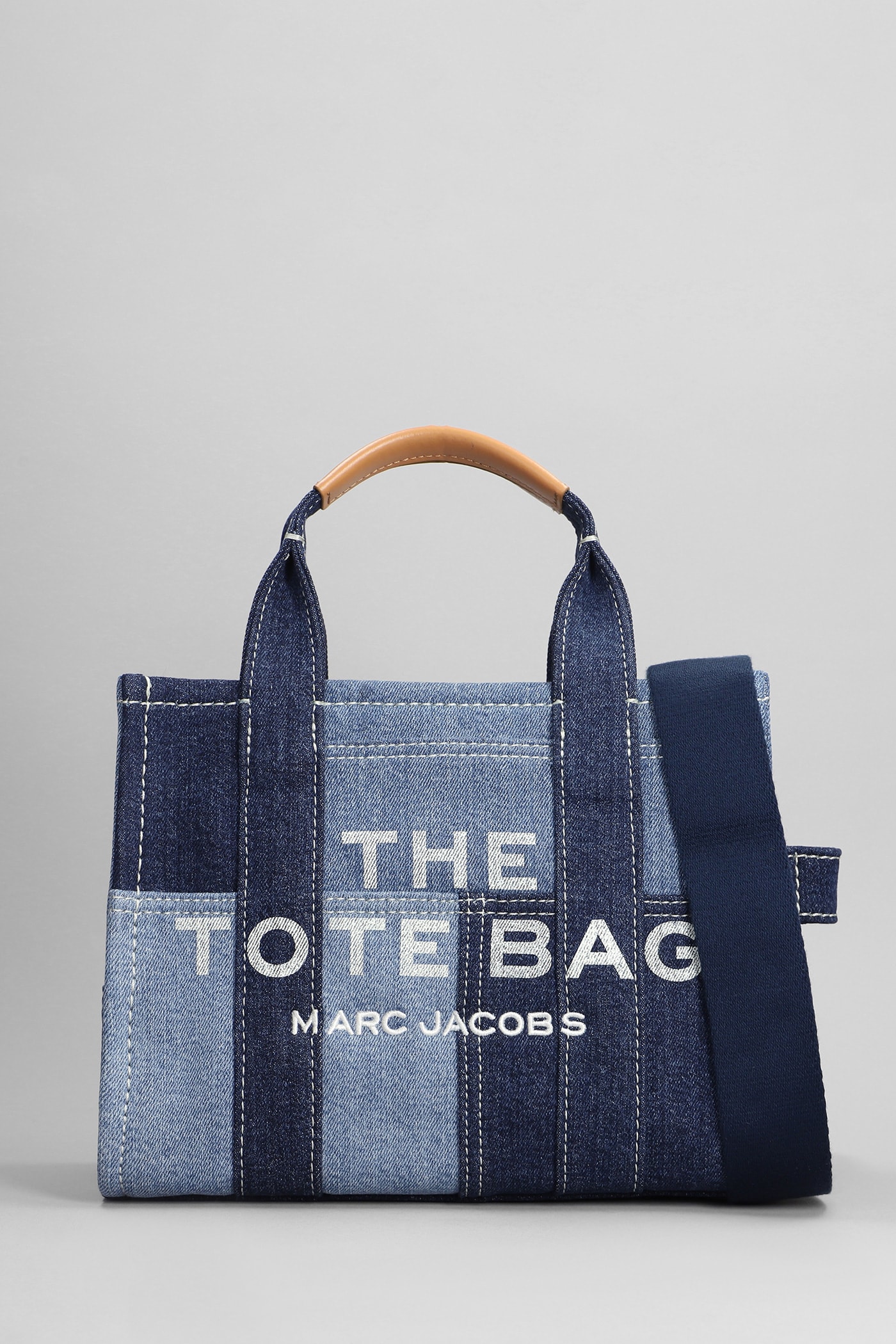Shop Marc Jacobs Traveler Tote In Blue Denim
