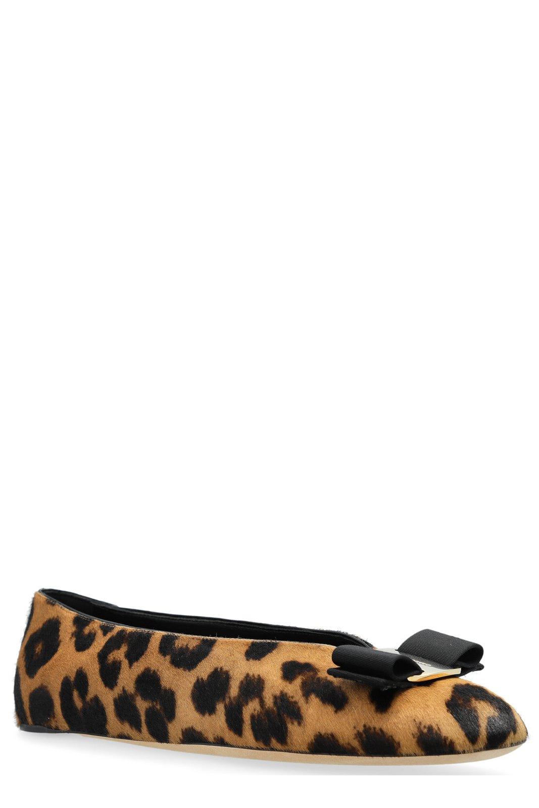 Ferragamo Leopard Printed Vara Bow Ballet Flat In Brown