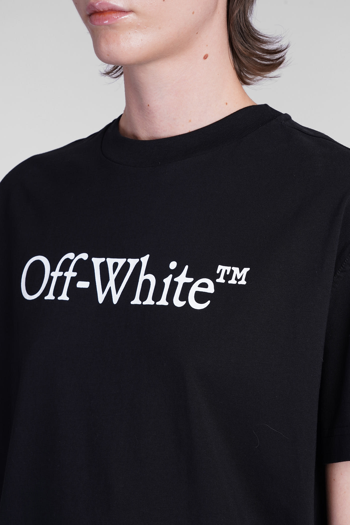 Shop Off-white T-shirt In Black Cotton