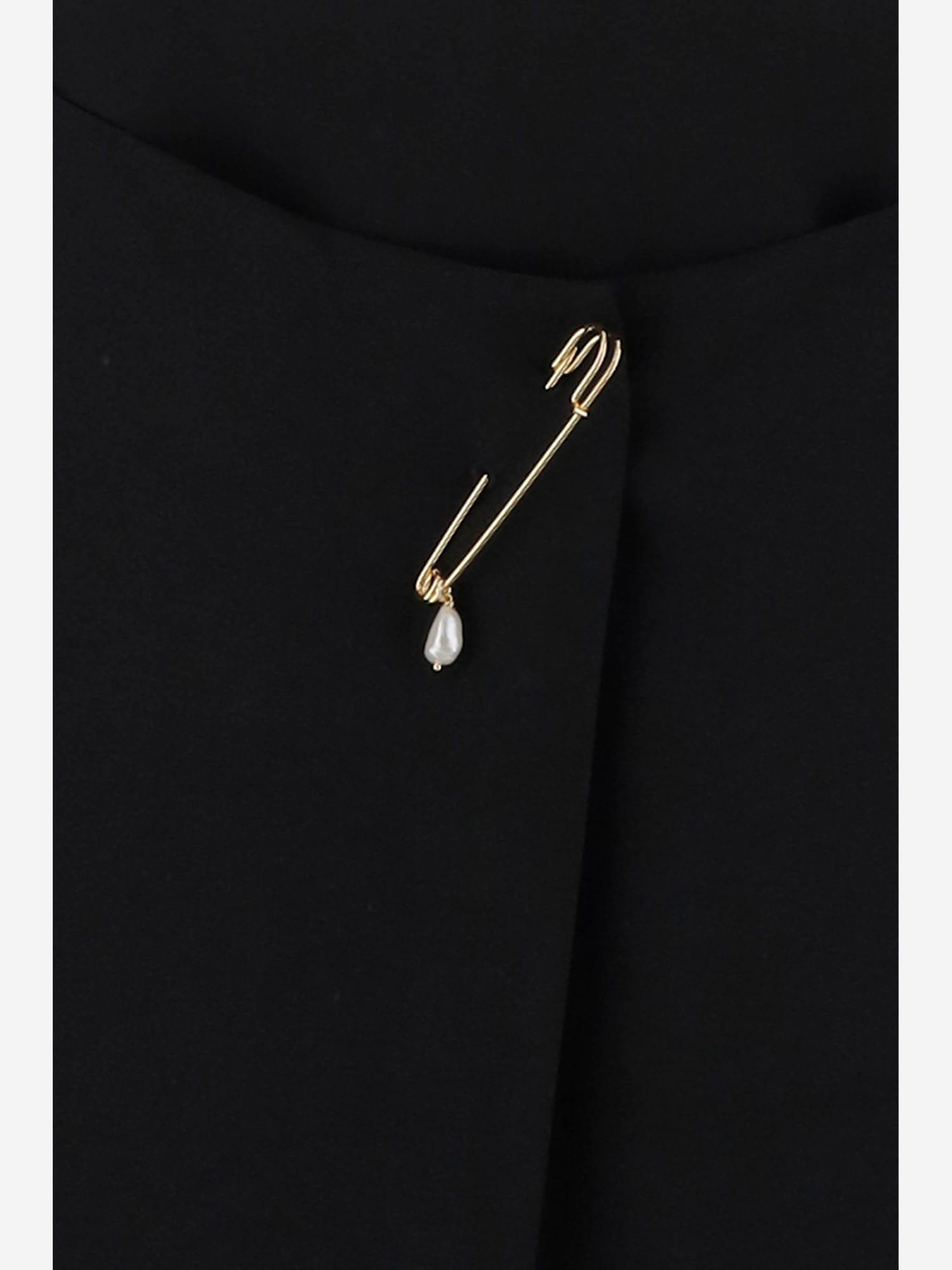 CARVEN CREPE SKIRT WITH BROOCH
