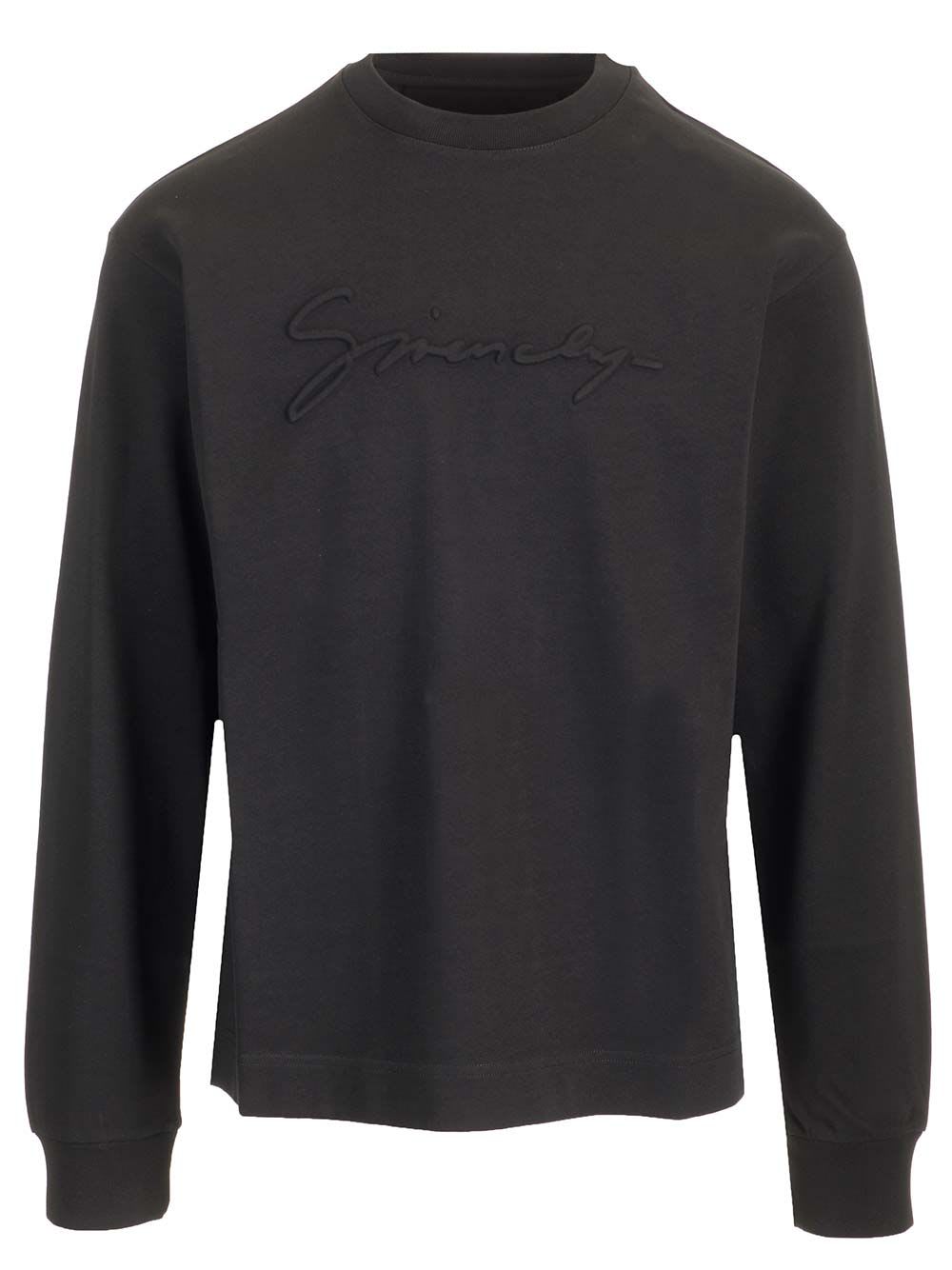 Long-sleeved T-shirt