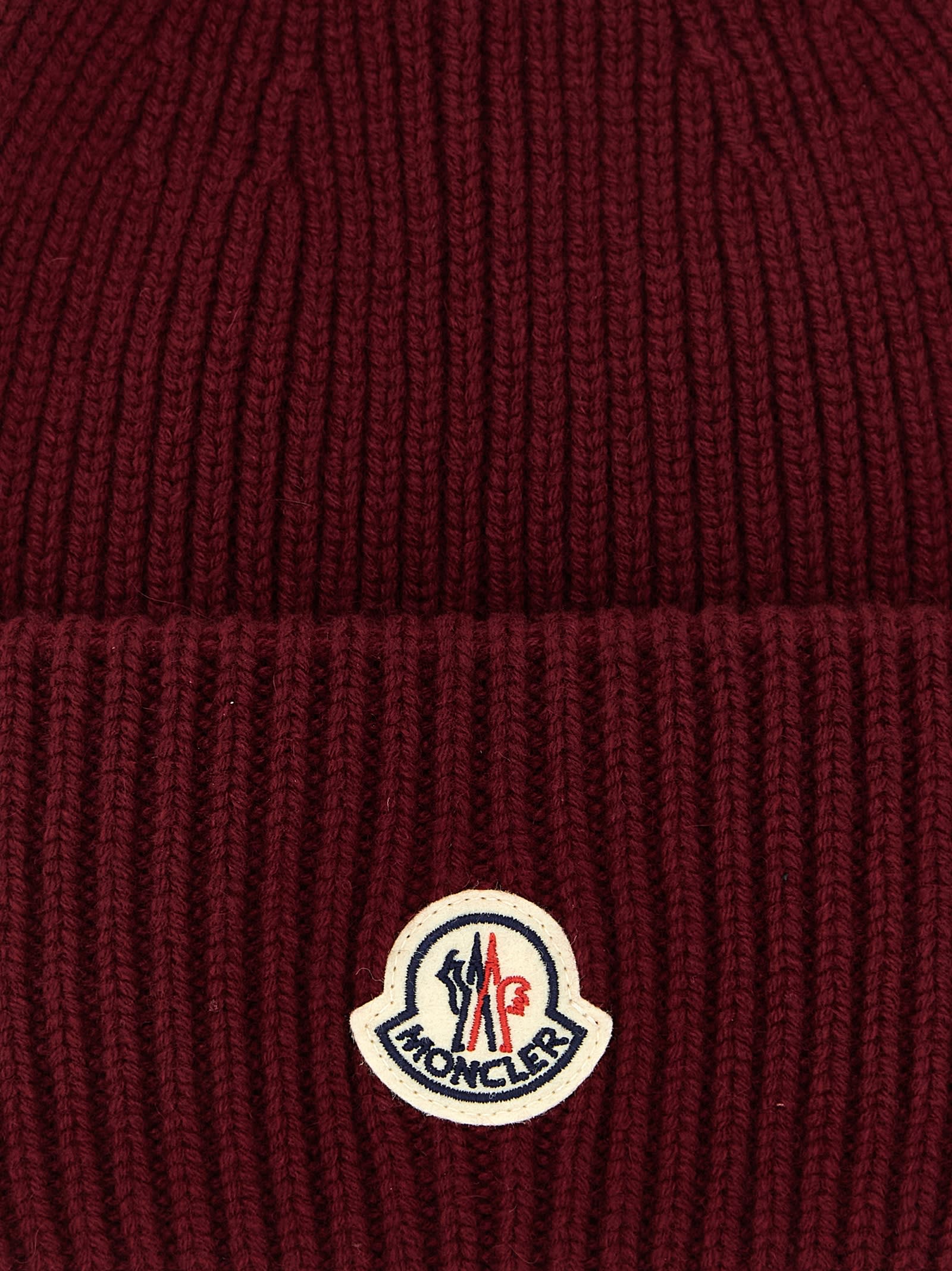 Moncler Virgin Wool And Cashmere Beanie In Burgundy