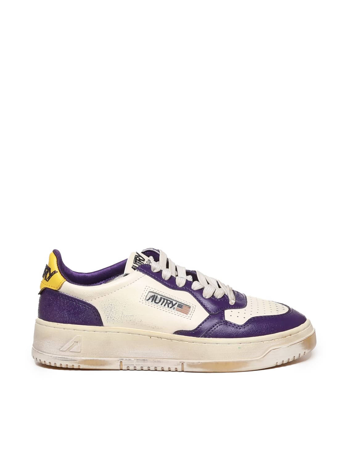 Shop Autry Sneakers Medalist Basse Super Vintage In Pelle In White, Purple