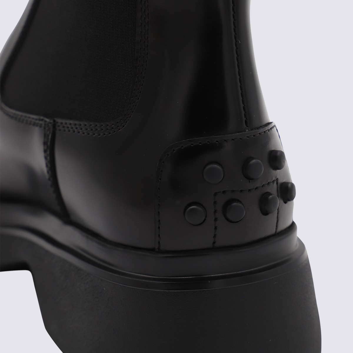 Tod's Black Leather Boots In Black