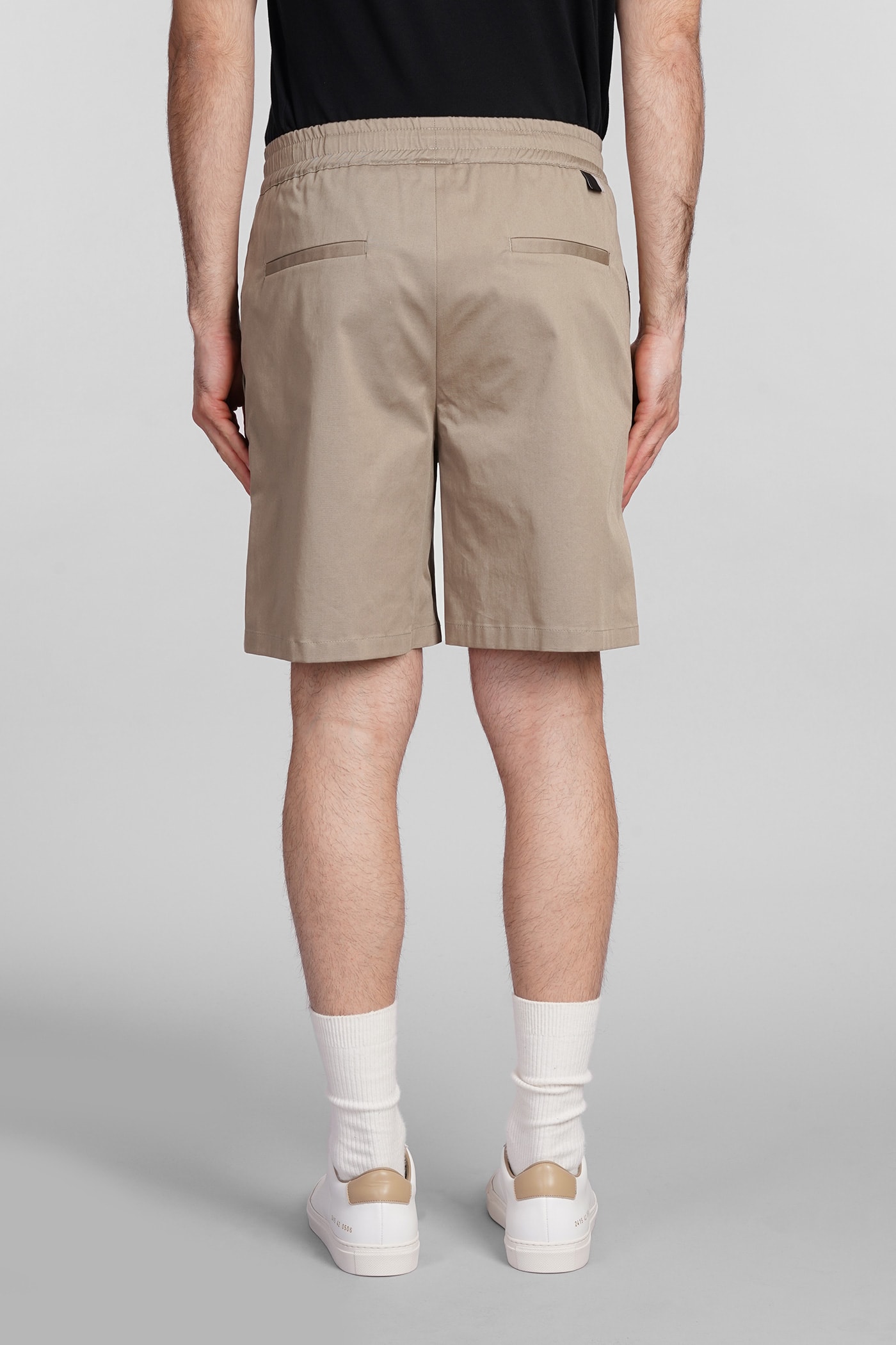 Shop Low Brand Tokyo Zio Shorts In Beige Cotton