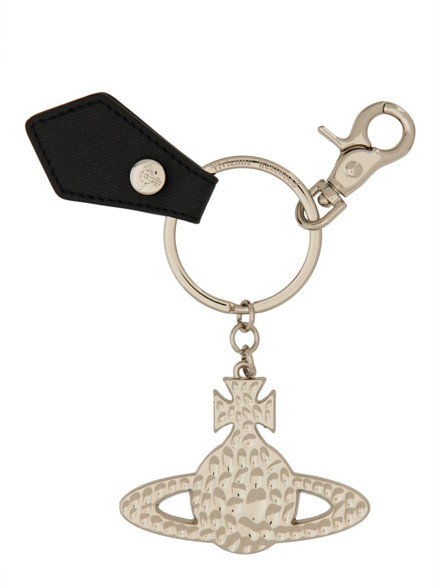 Shop Vivienne Westwood Keychain Orb Hammered In Silver