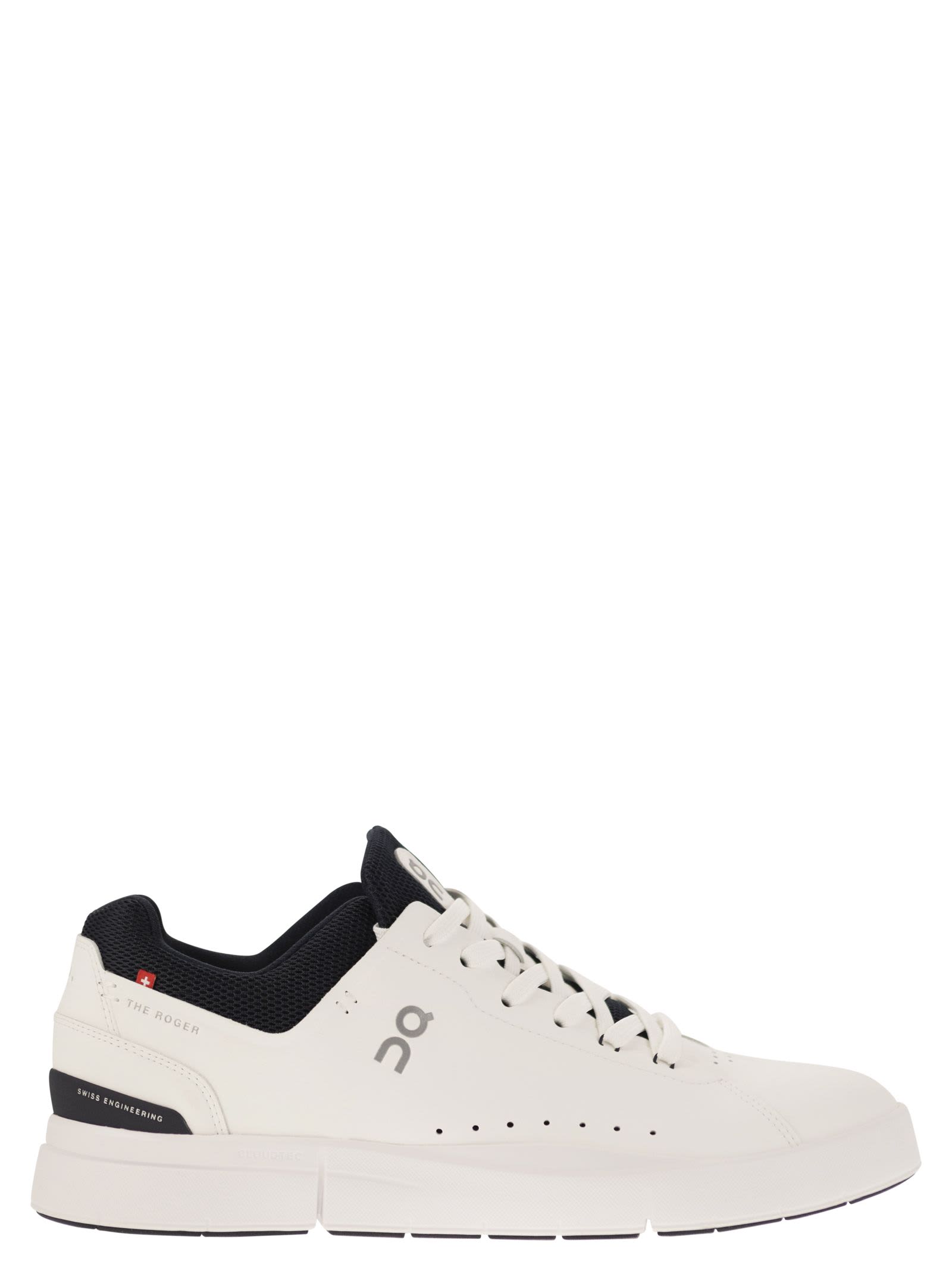 On The Roger Advantage Tennis Sneaker In White/black
