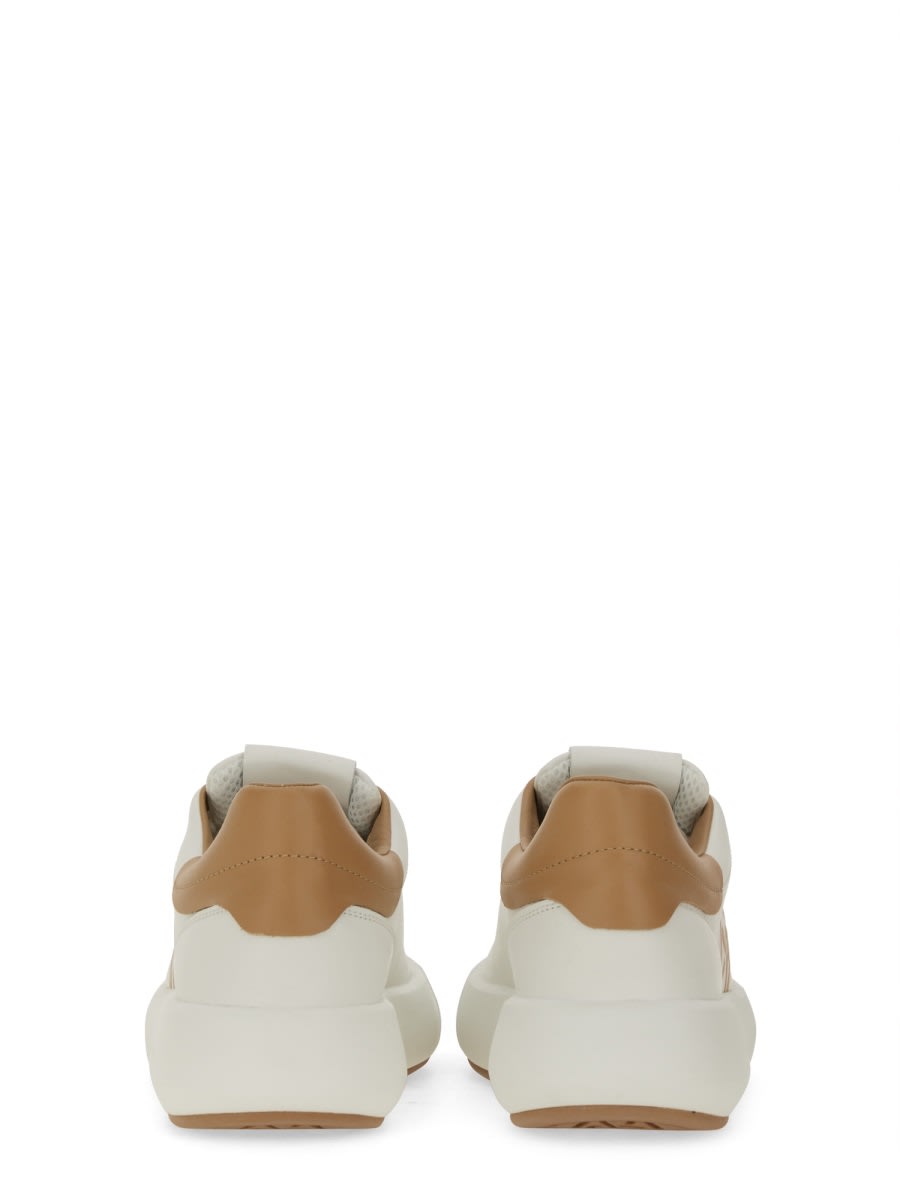 Stuart Weitzman Lace-up Round-head Low-cut Casual Shoes In White