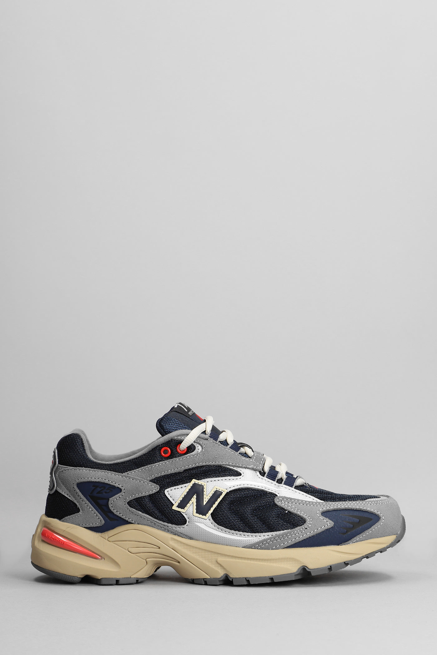 New Balance 725 Sneakers In Blue Synthetic Fibers