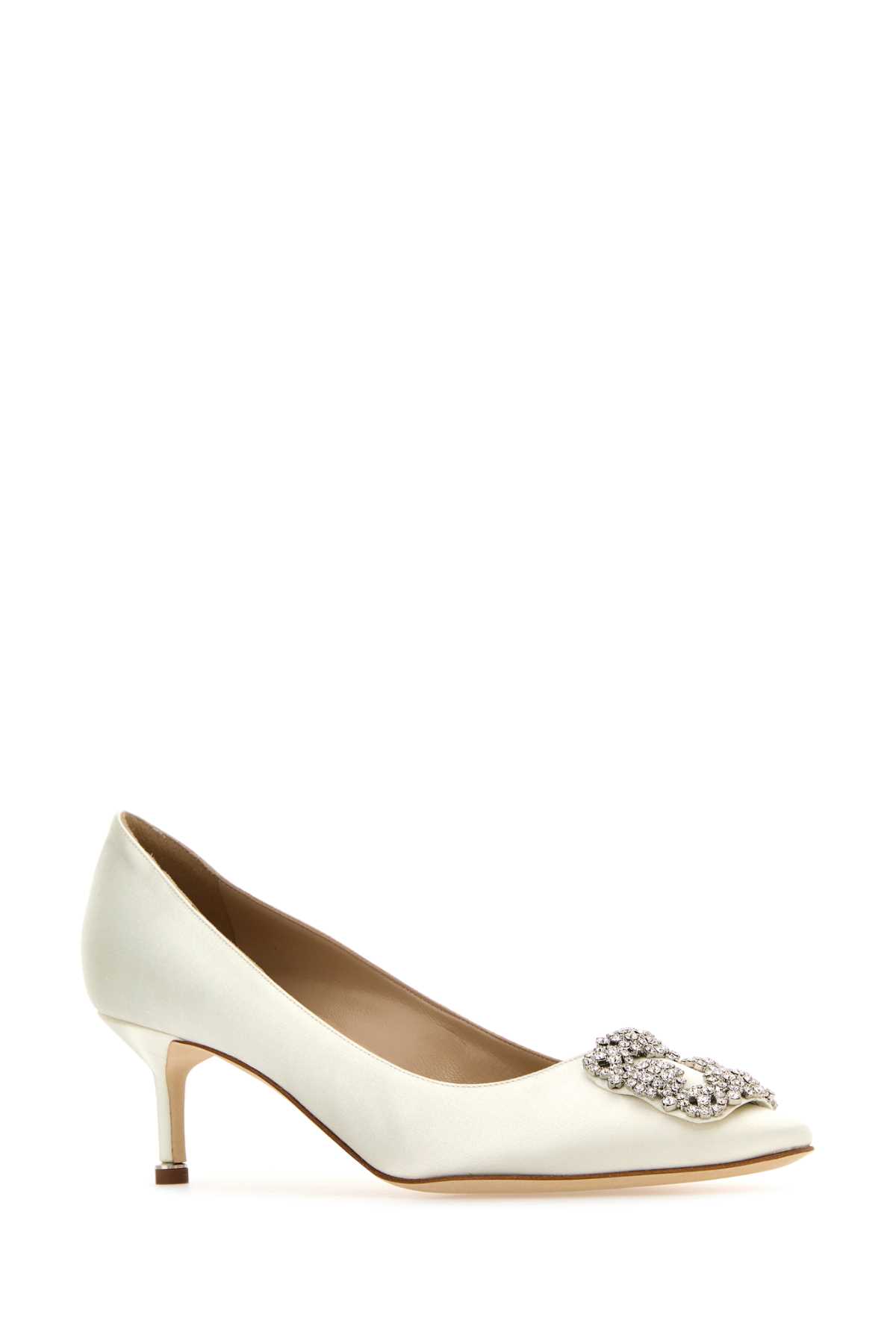 Shop Manolo Blahnik Ivory Satin Hangisi Pumps In Lcrm