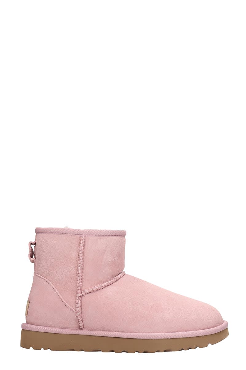 pink low uggs