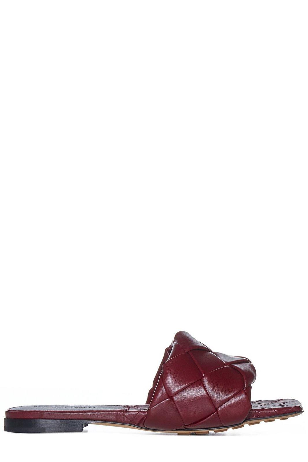 Bottega Veneta The Lido Flat Sandals In Red