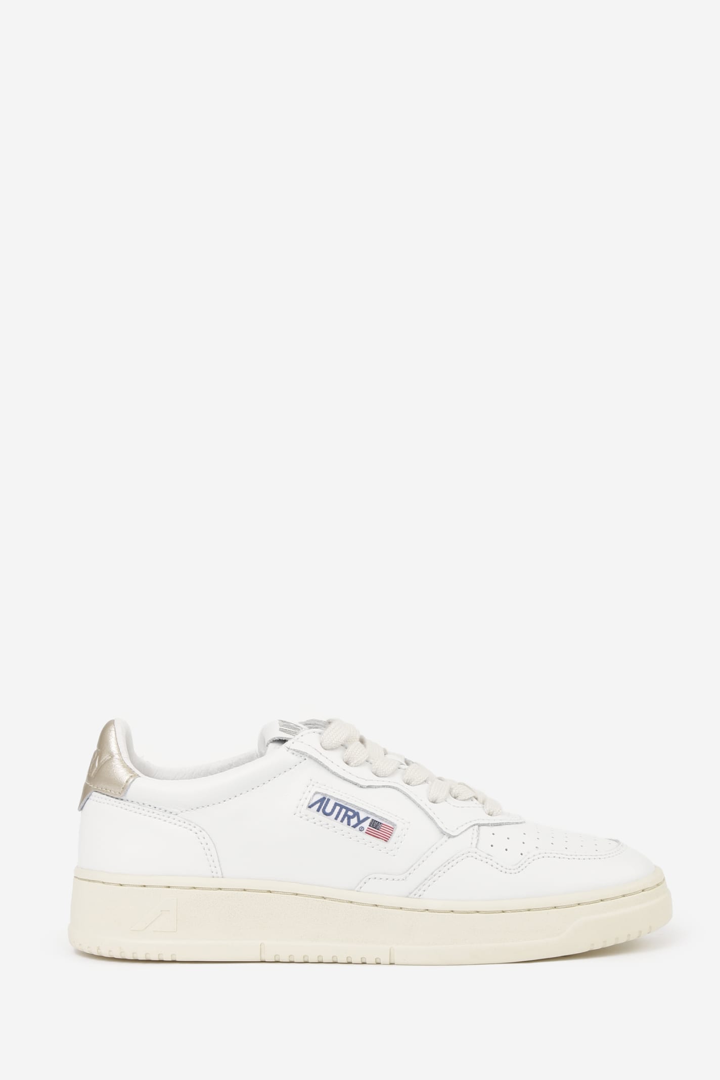 Shop Autry 01 Low Sneakers In White