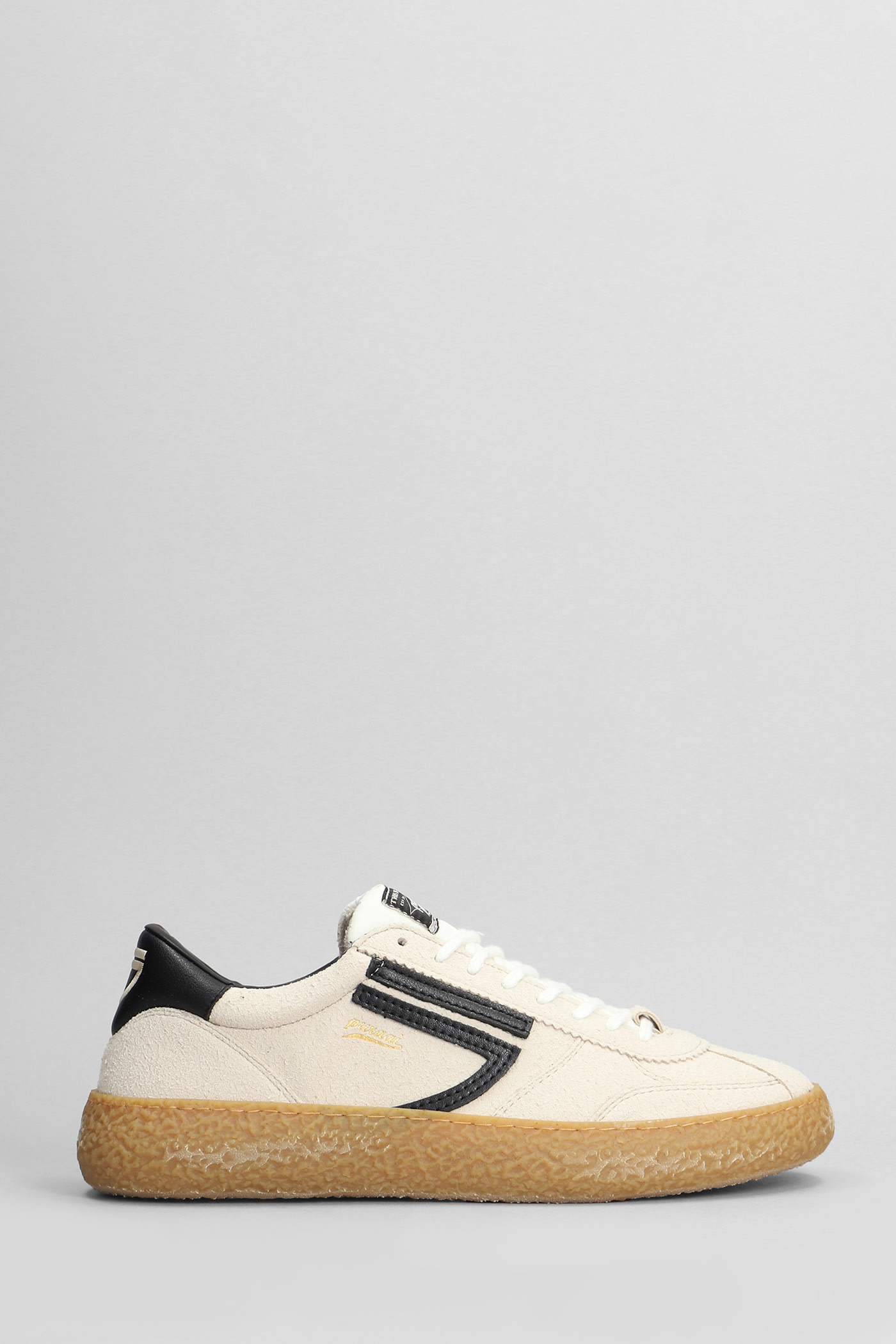 Sneakers In Beige Suede